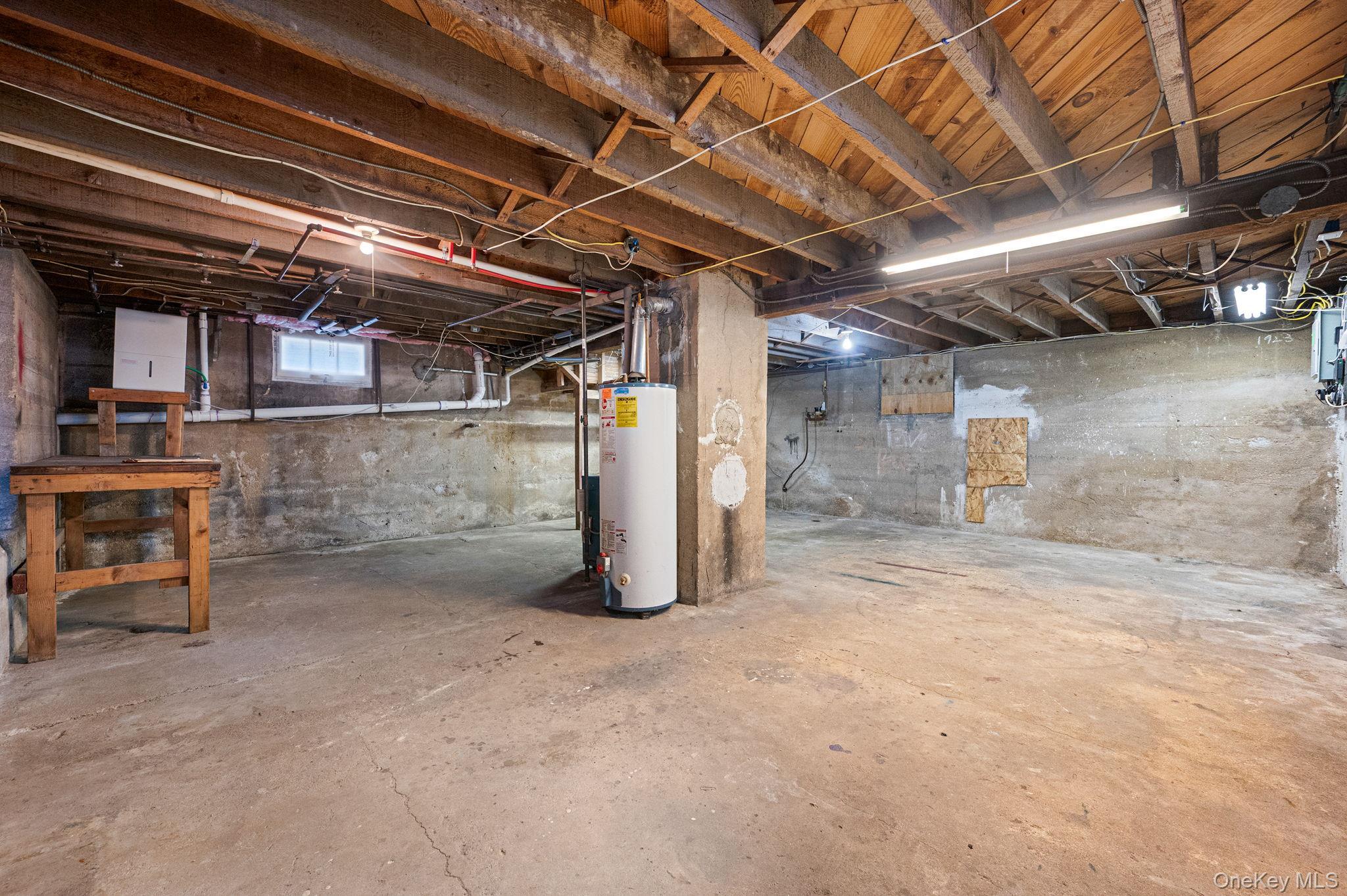 Single Family 3rd  Suffolk County, NY 11730, MLS-936436-31