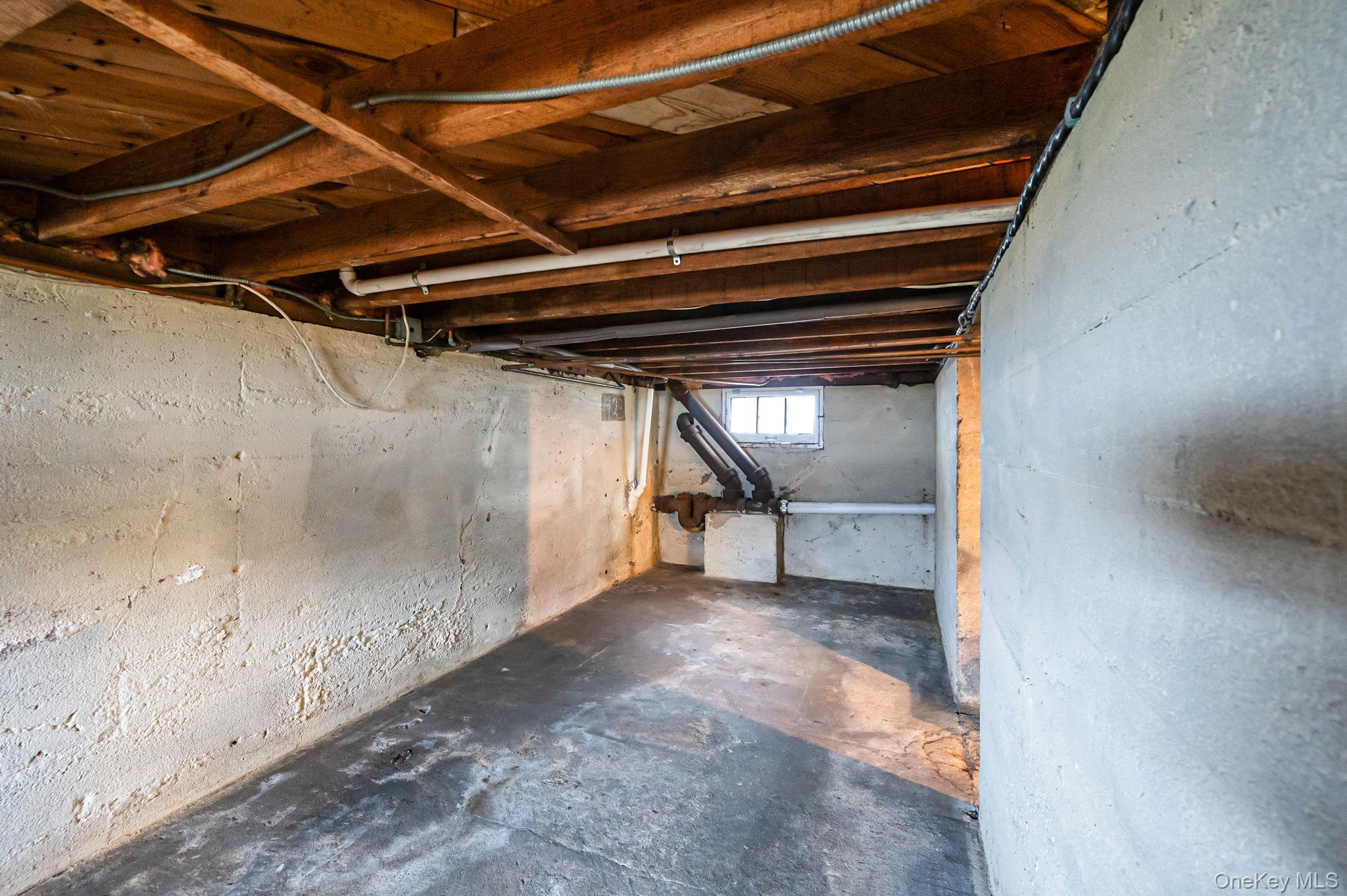 Single Family 3rd  Suffolk County, NY 11730, MLS-936436-32