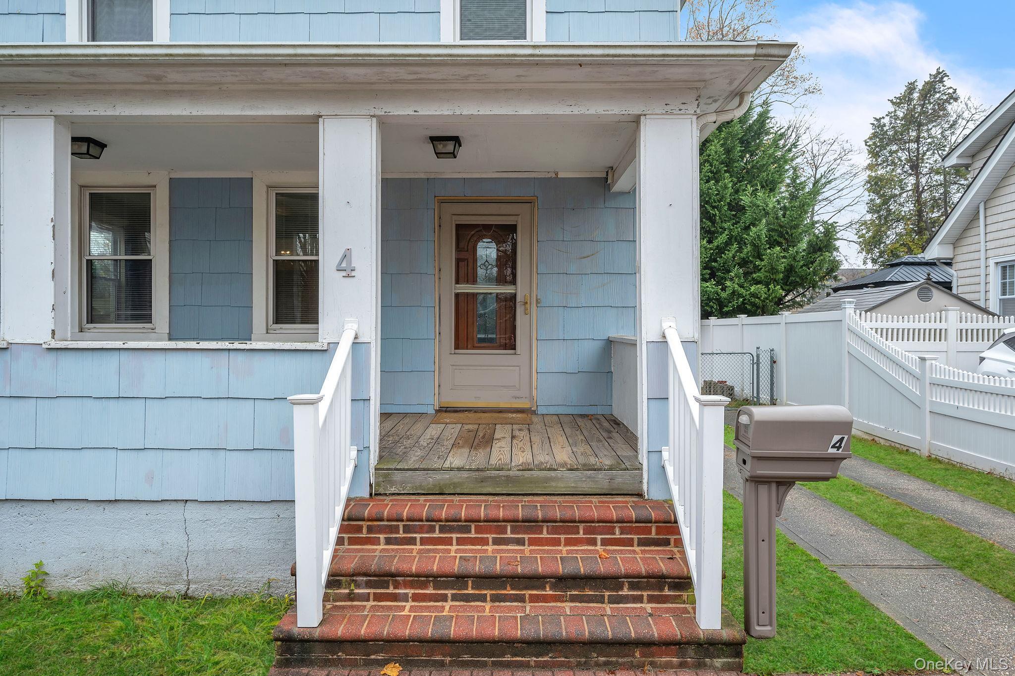 Single Family 3rd  Suffolk County, NY 11730, MLS-936436-4