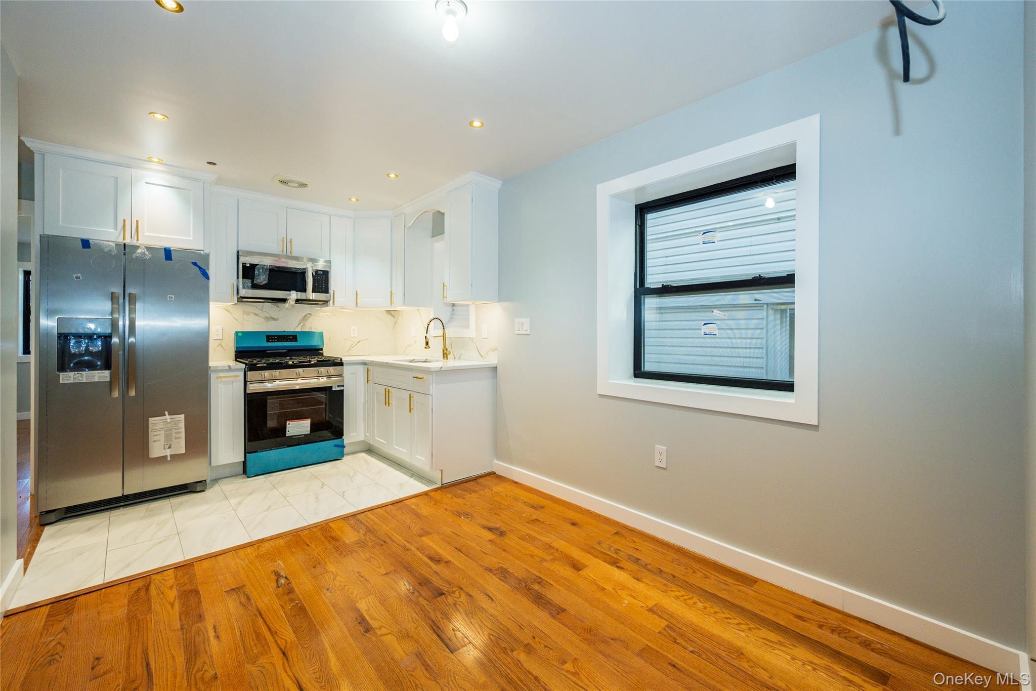 Single Family 109 Queens, NY 11368, MLS-936437-6