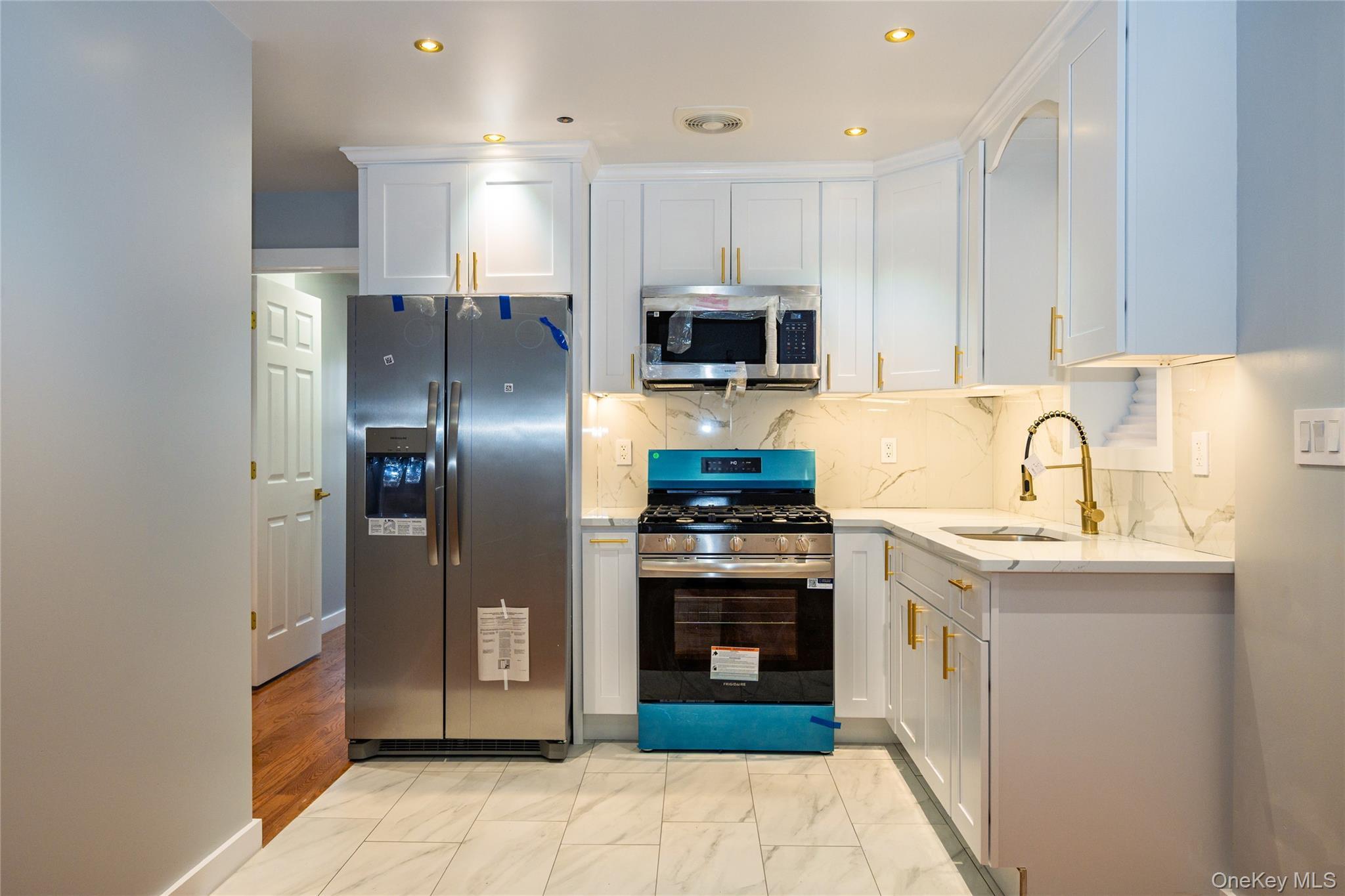 Single Family 109 Queens, NY 11368, MLS-936437-7