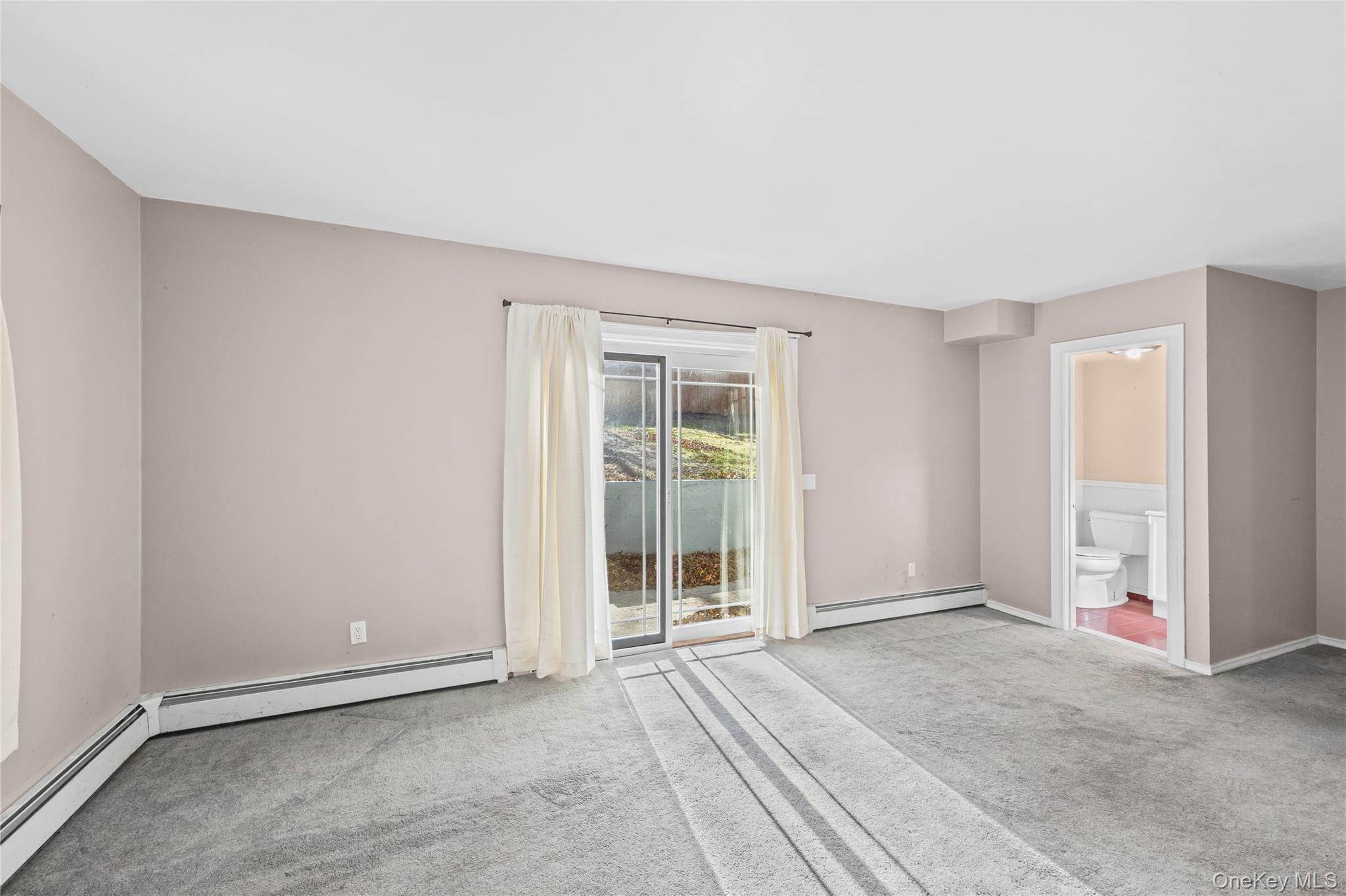 Single Family Queen  Suffolk County, NY 11789, MLS-936444-15