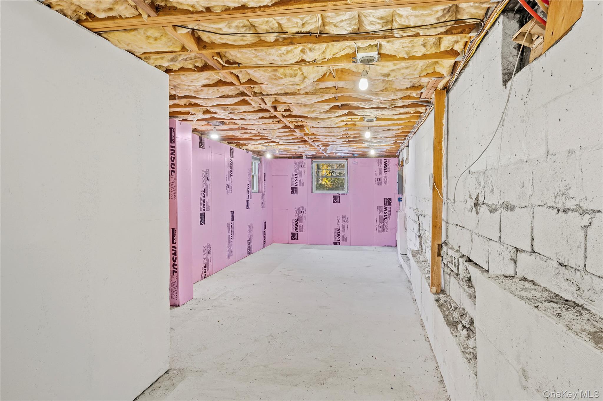 Single Family Queen  Suffolk County, NY 11789, MLS-936444-29