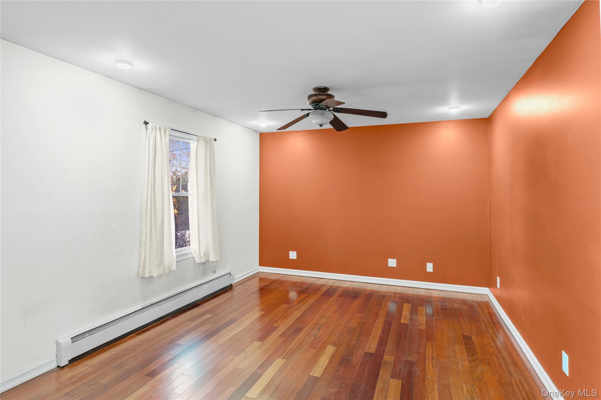 Single Family Queen  Suffolk County, NY 11789, MLS-936444-3