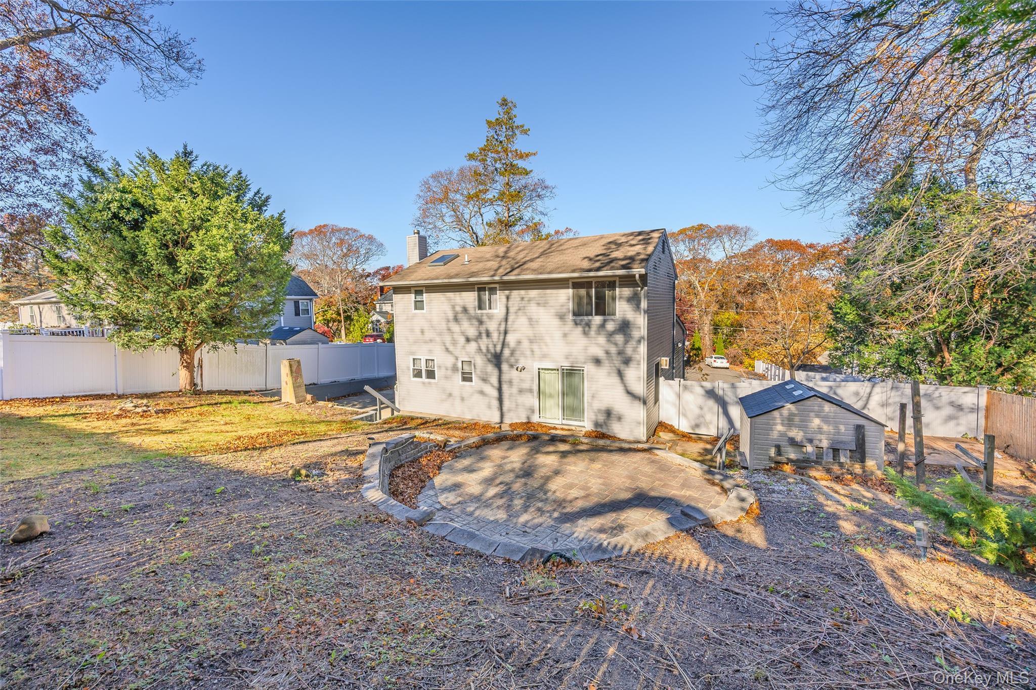 Single Family Queen  Suffolk County, NY 11789, MLS-936444-32