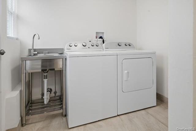 Single Family Americus Suffolk County, NY 11772, MLS-936448-14