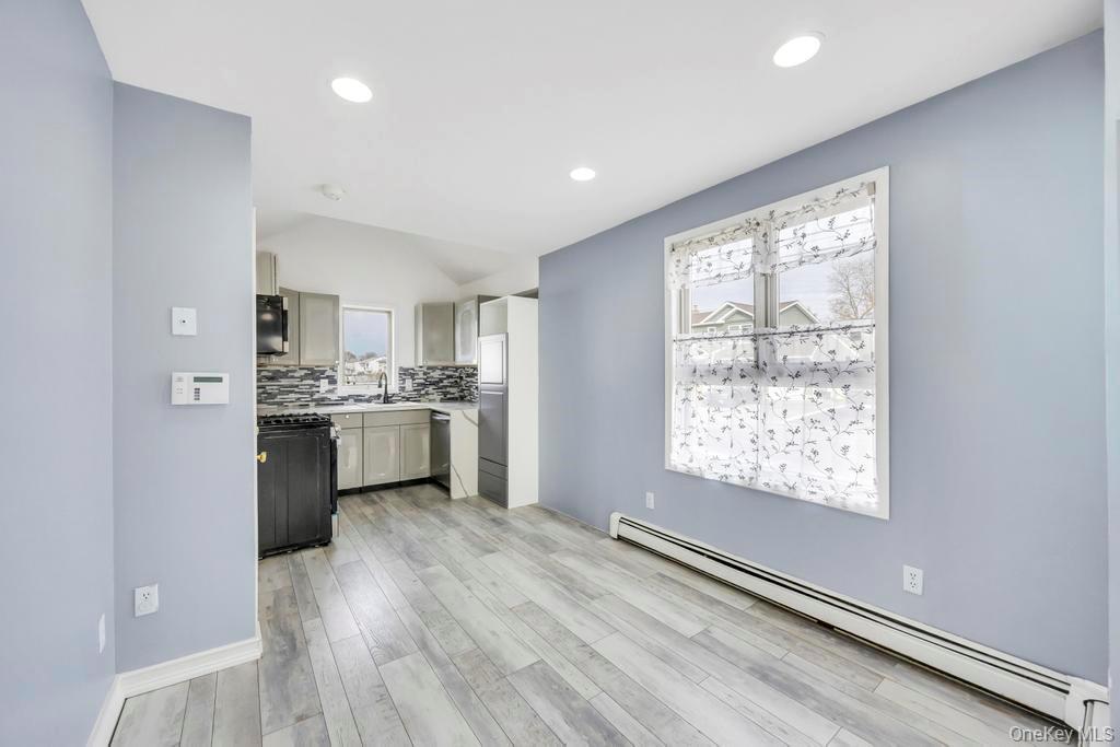 Single Family Catskill  Suffolk County, NY 11757, MLS-936456-22