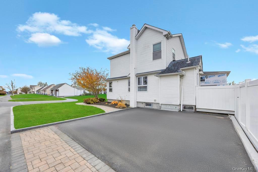 Single Family Catskill  Suffolk County, NY 11757, MLS-936456-6