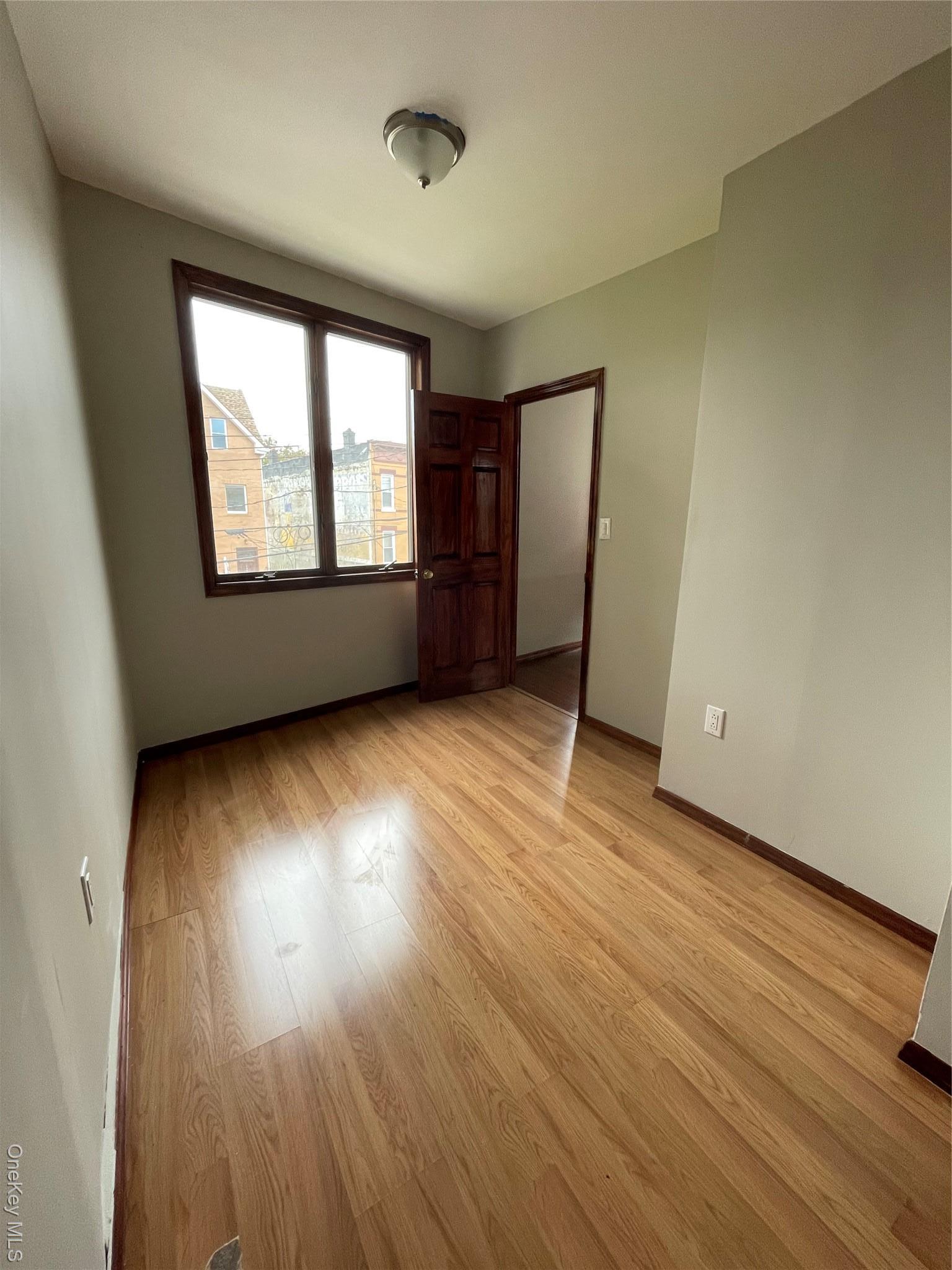 Single Family 79th  Queens, NY 11385, MLS-936492-28