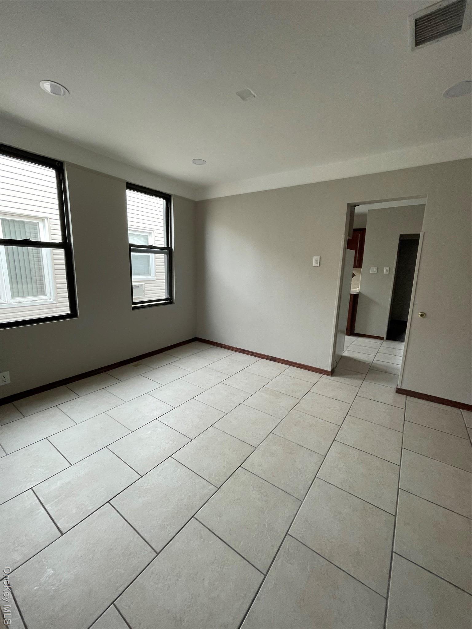 Single Family 79th  Queens, NY 11385, MLS-936492-30