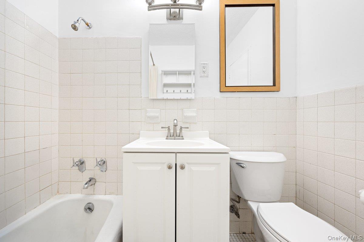 Coop Newbold  Bronx, NY 10472, MLS-936513-16