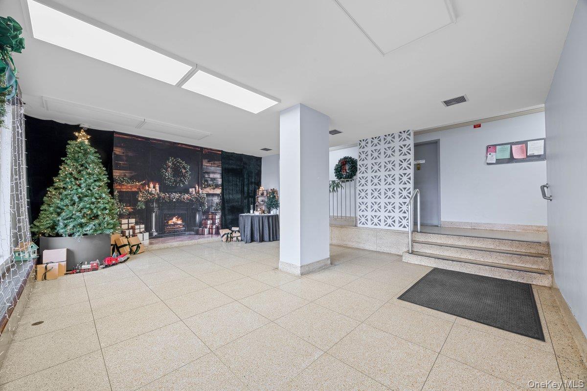 Coop Newbold  Bronx, NY 10472, MLS-936513-24