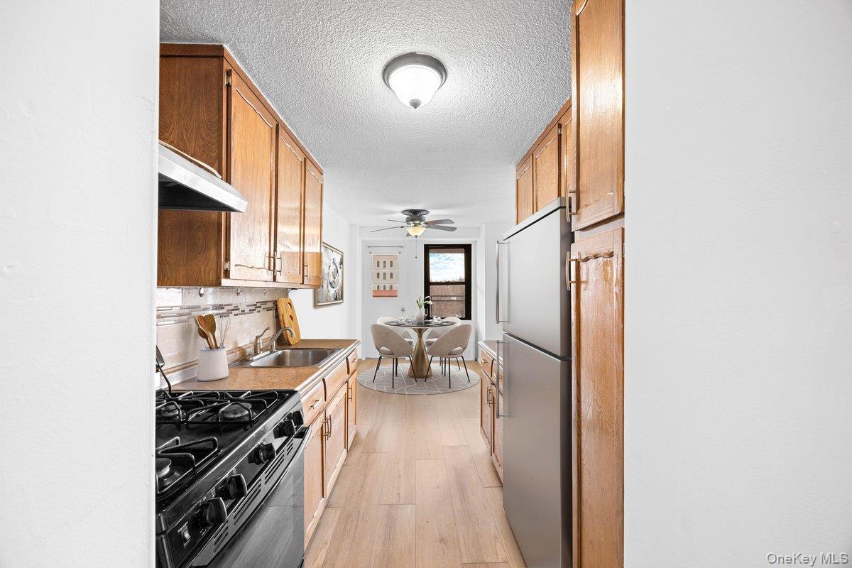 Coop Newbold  Bronx, NY 10472, MLS-936513-6