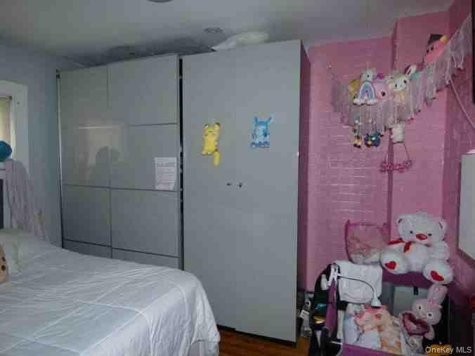 Single Family 226th Nassau County, NY 11001, MLS-936518-19