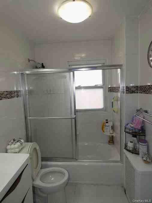 Single Family 226th  Nassau County, NY 11001, MLS-936518-21