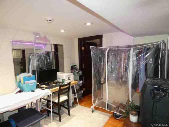 Single Family 226th Nassau County, NY 11001, MLS-936518-7