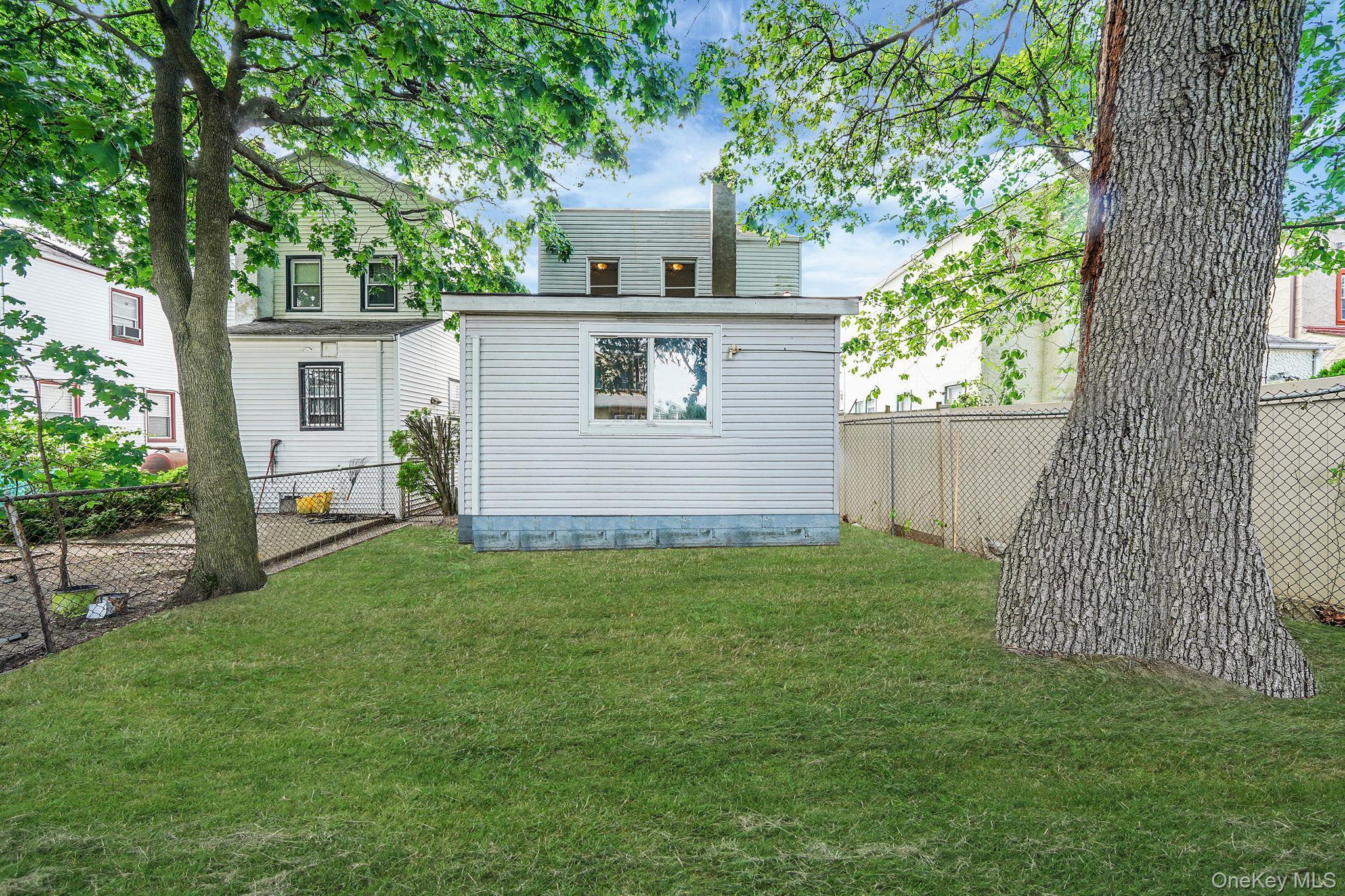 Single Family 230th Queens, NY 11413, MLS-936574-4