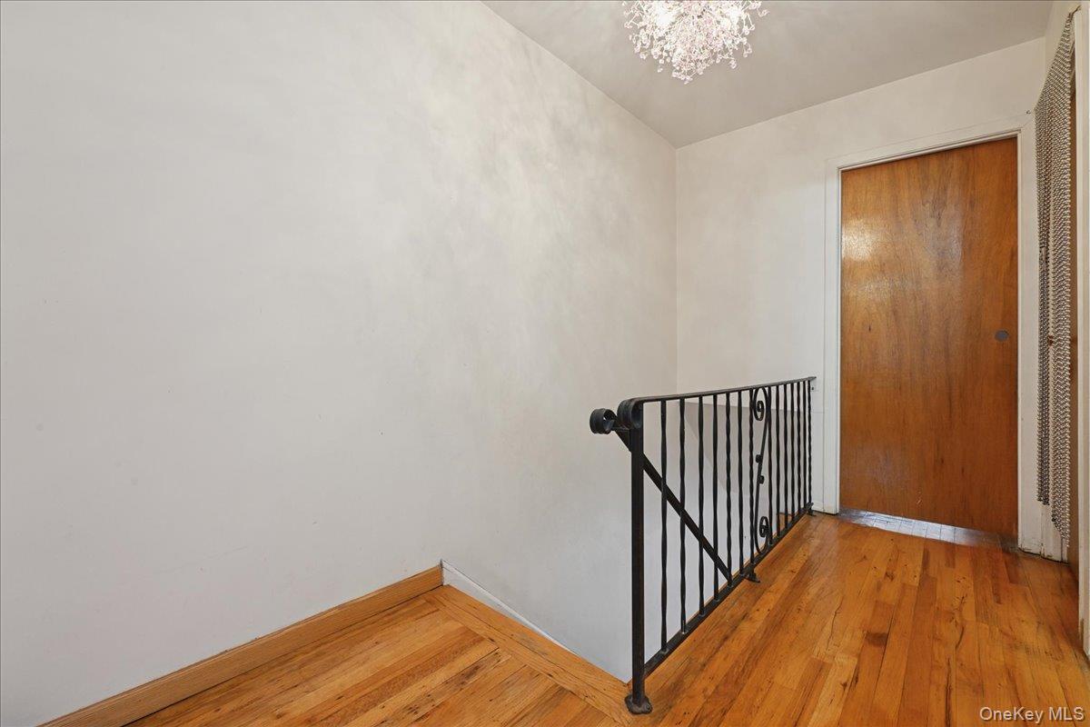 Condo Douglaston  Queens, NY 11362, MLS-936577-14