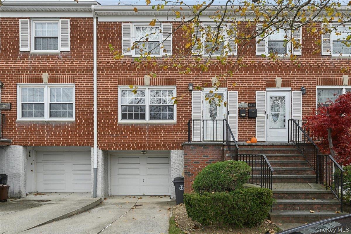 Condo Douglaston  Queens, NY 11362, MLS-936577-3