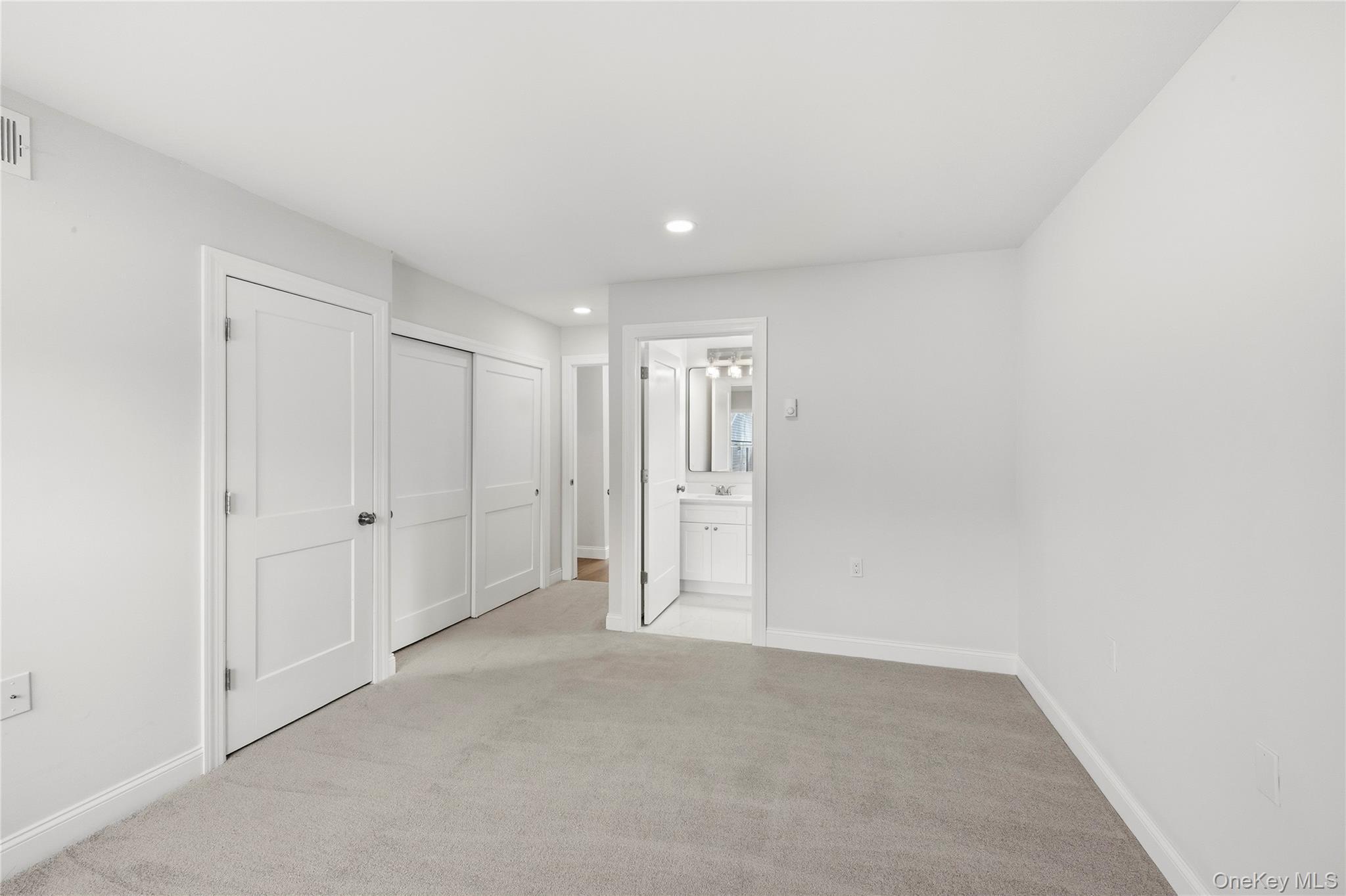 Single Family Edinburgh  Suffolk County, NY 11961, MLS-936582-10