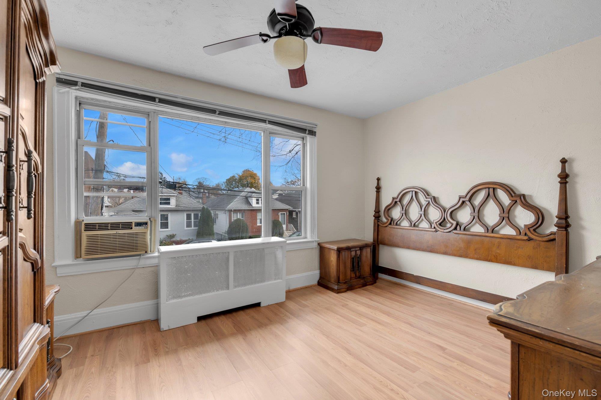 Single Family Ellsworth  Bronx, NY 10465, MLS-936583-10