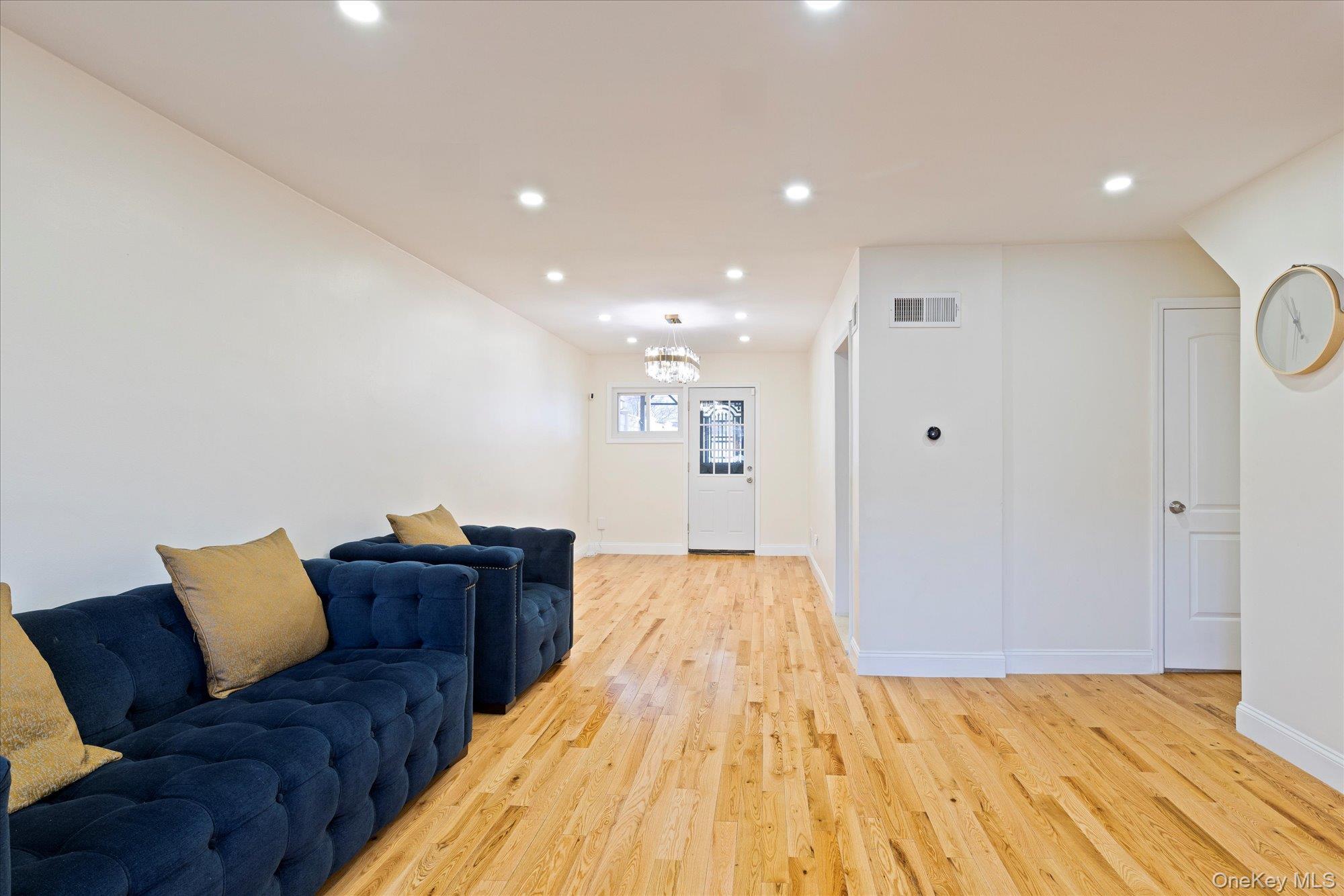 Single Family 68th  Queens, NY 11367, MLS-936587-5