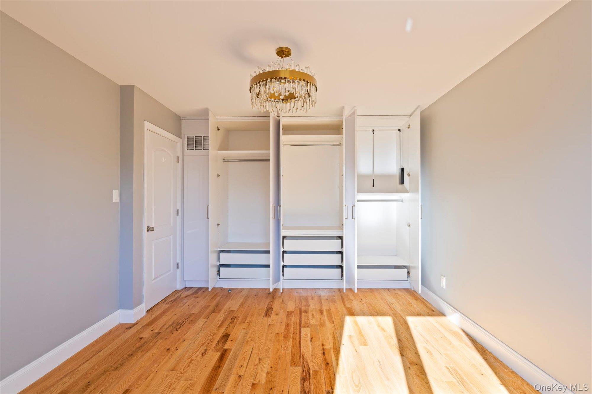 Single Family 68th  Queens, NY 11367, MLS-936587-8