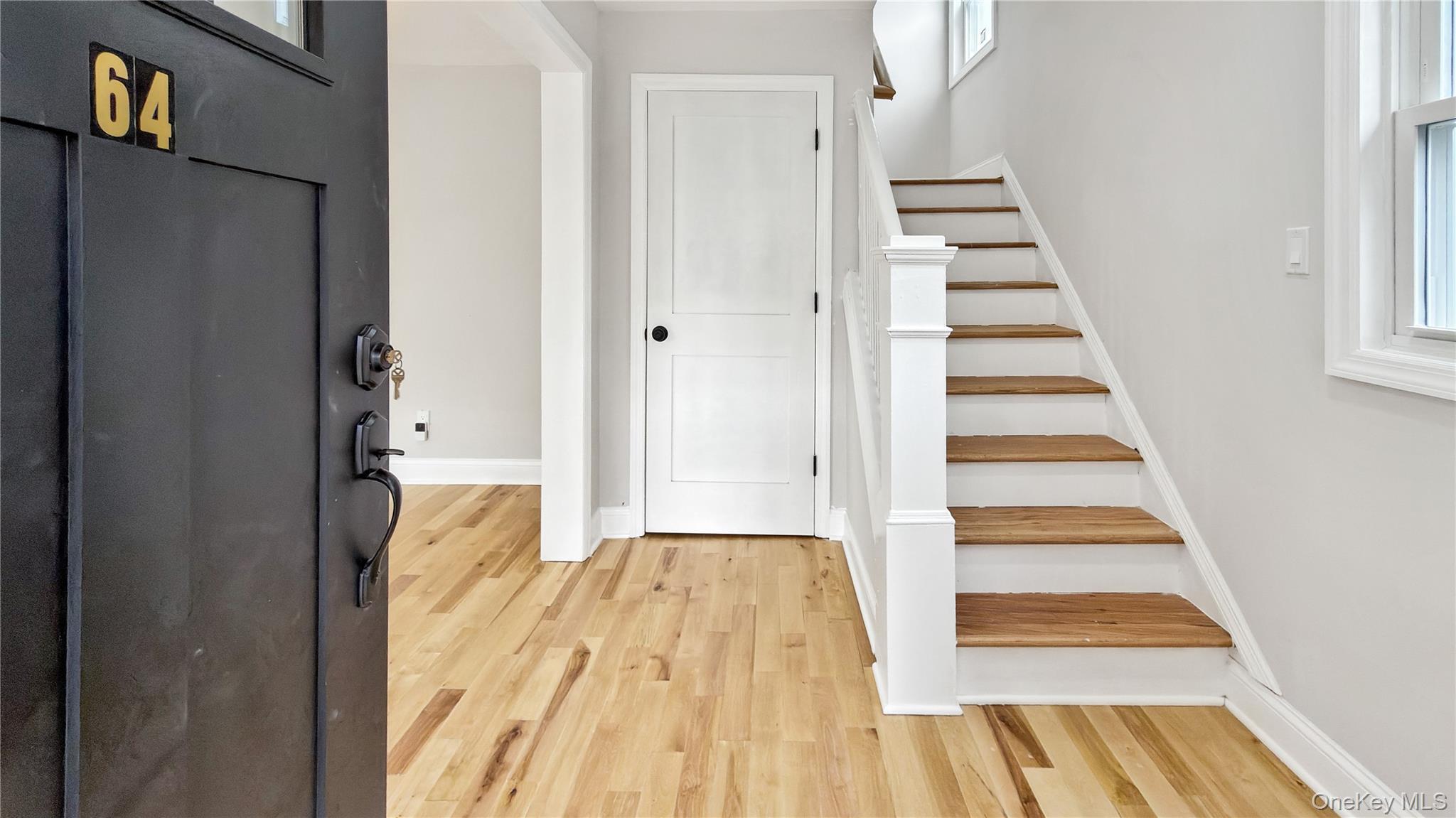 Single Family Montgomery Nassau County, NY 11580, MLS-936615-13