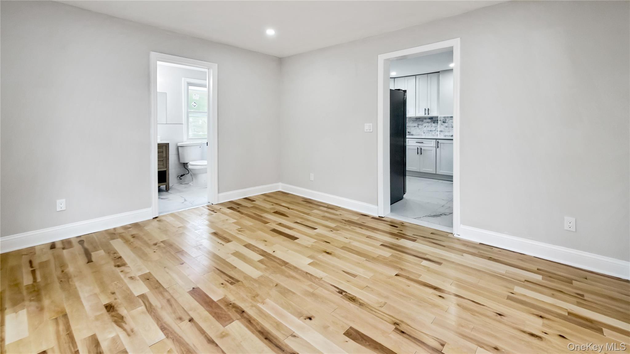 Single Family Montgomery Nassau County, NY 11580, MLS-936615-22