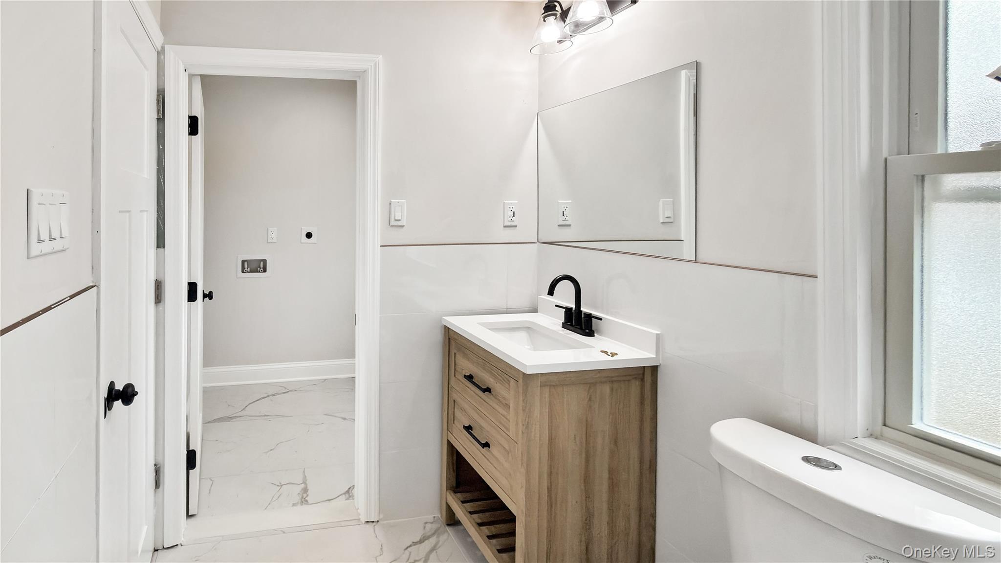 Single Family Montgomery Nassau County, NY 11580, MLS-936615-24