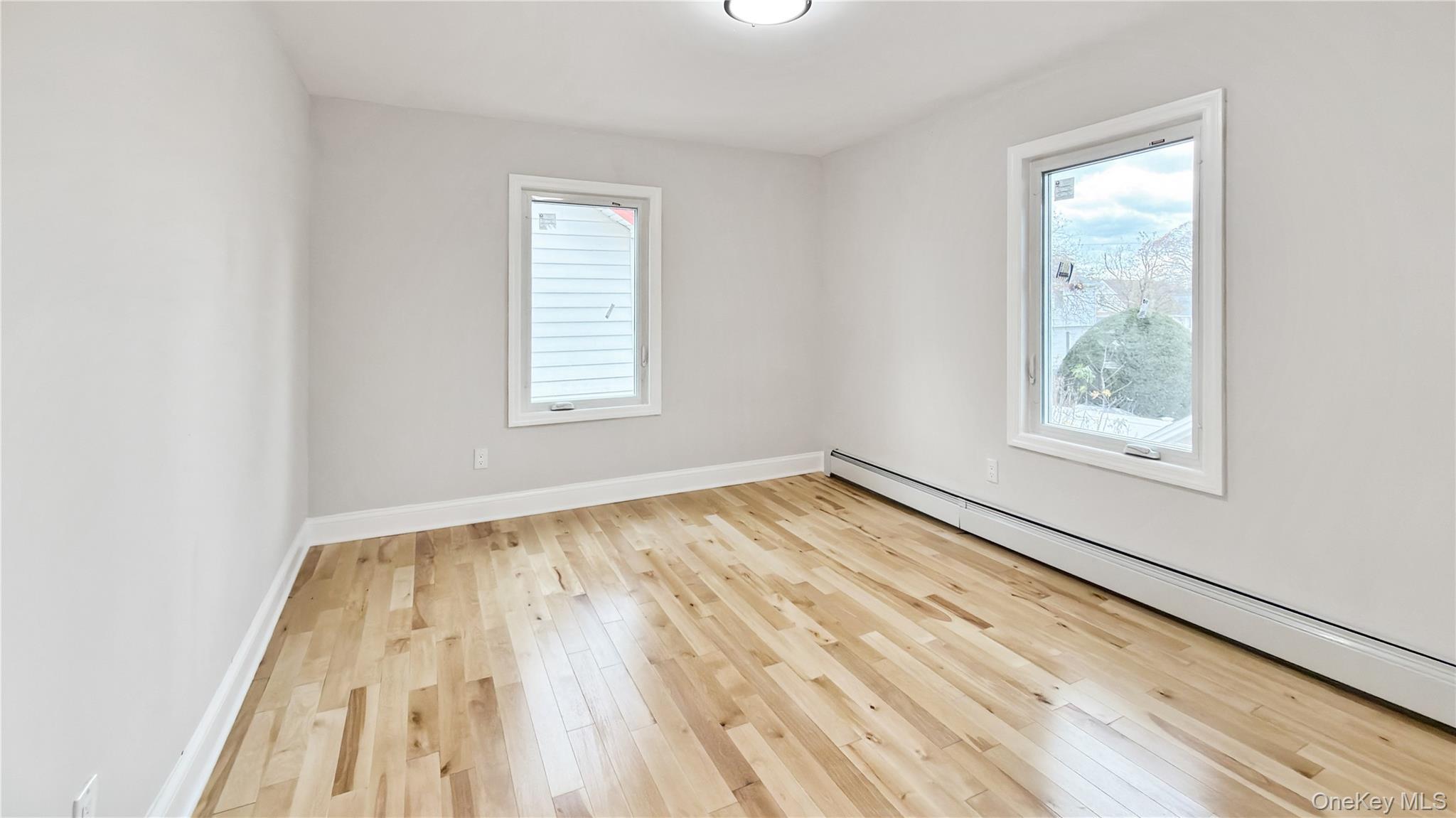 Single Family Montgomery Nassau County, NY 11580, MLS-936615-29