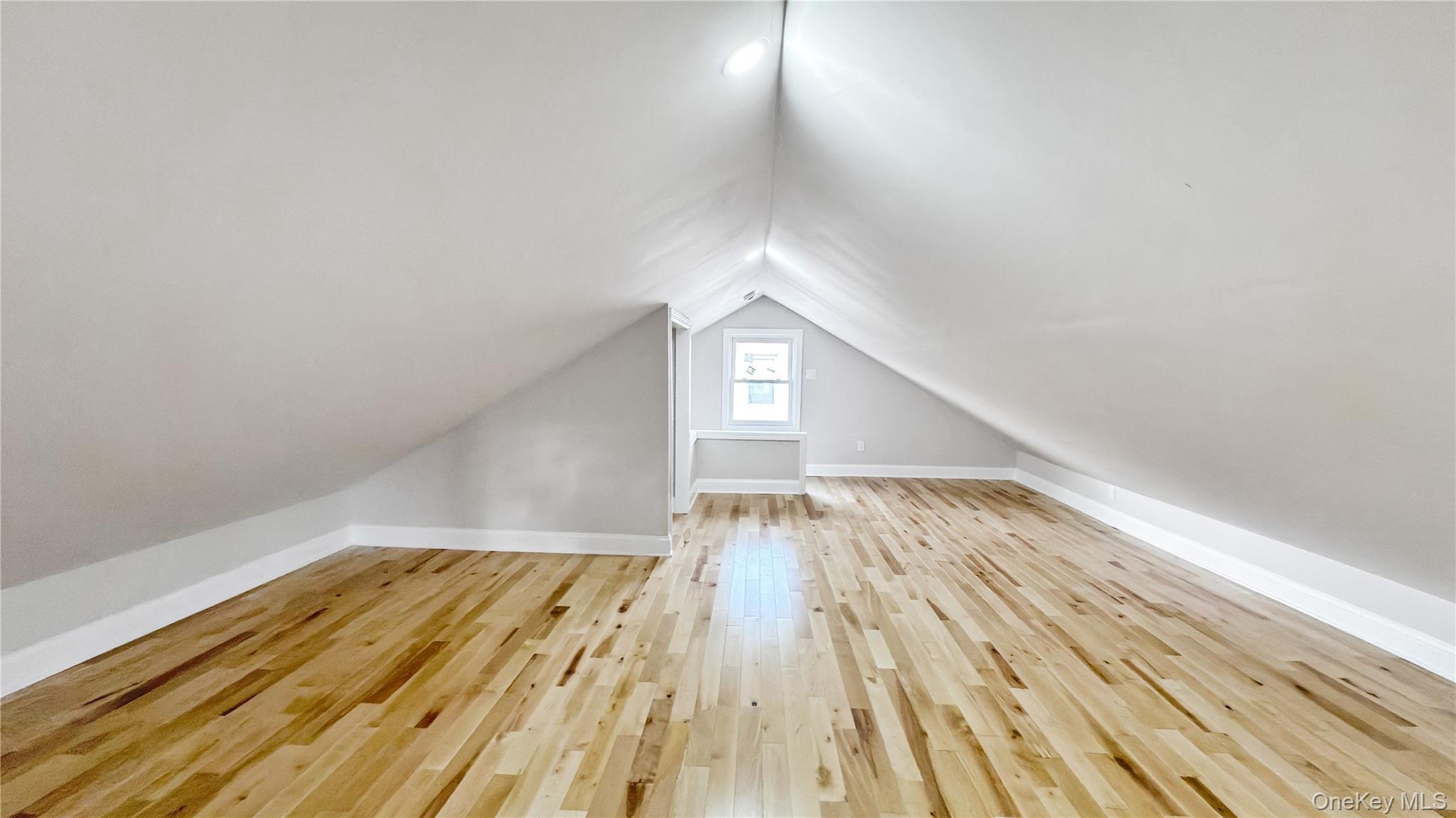 Single Family Montgomery Nassau County, NY 11580, MLS-936615-38