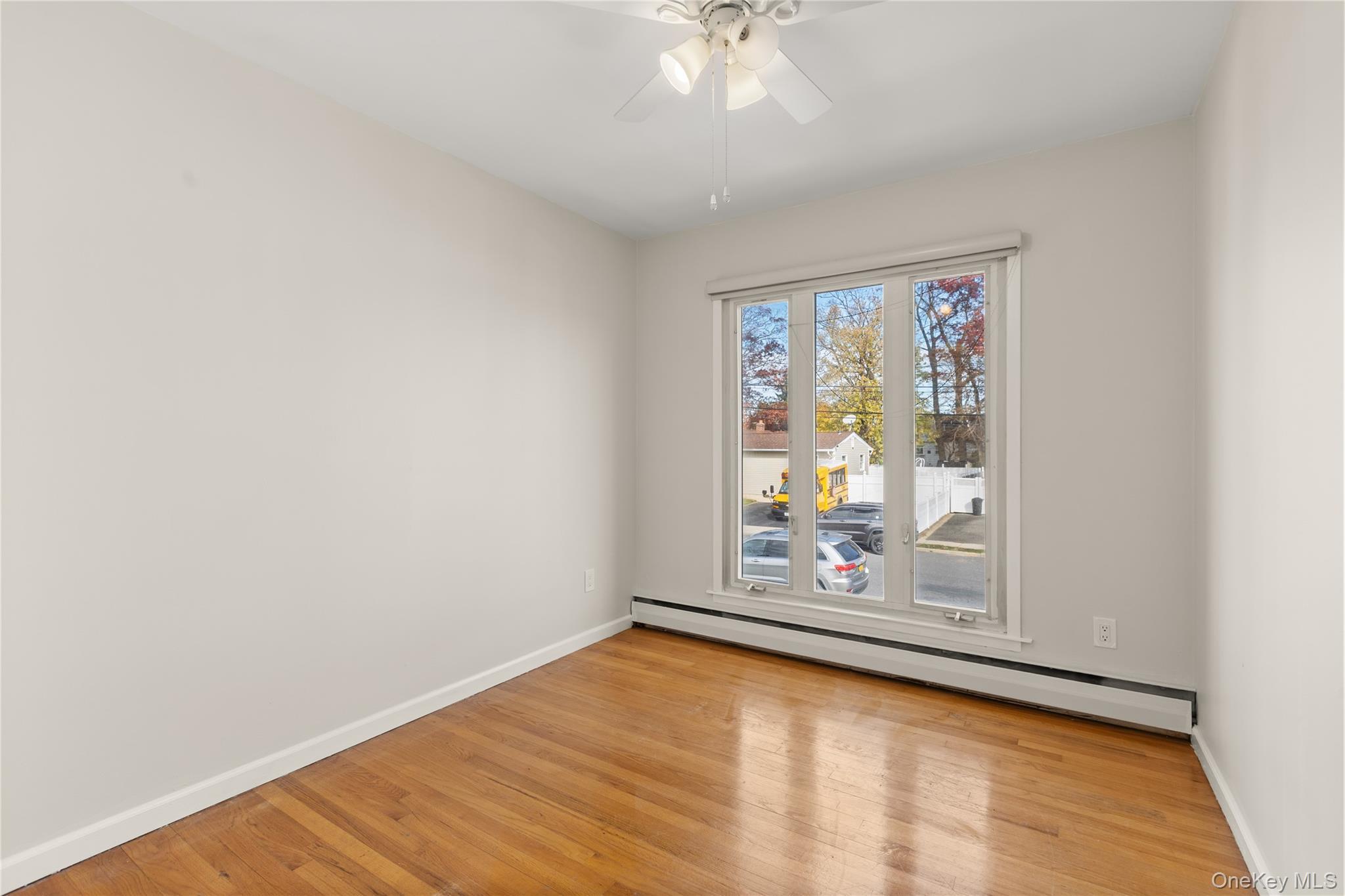 Single Family Alleghany Suffolk County, NY 11757, MLS-936622-8