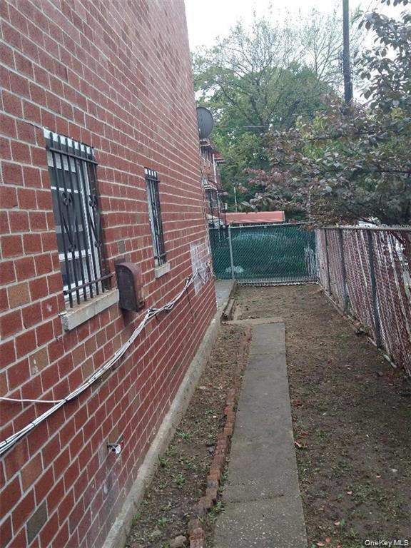 Single Family 216th  Bronx, NY 10467, MLS-936653-11