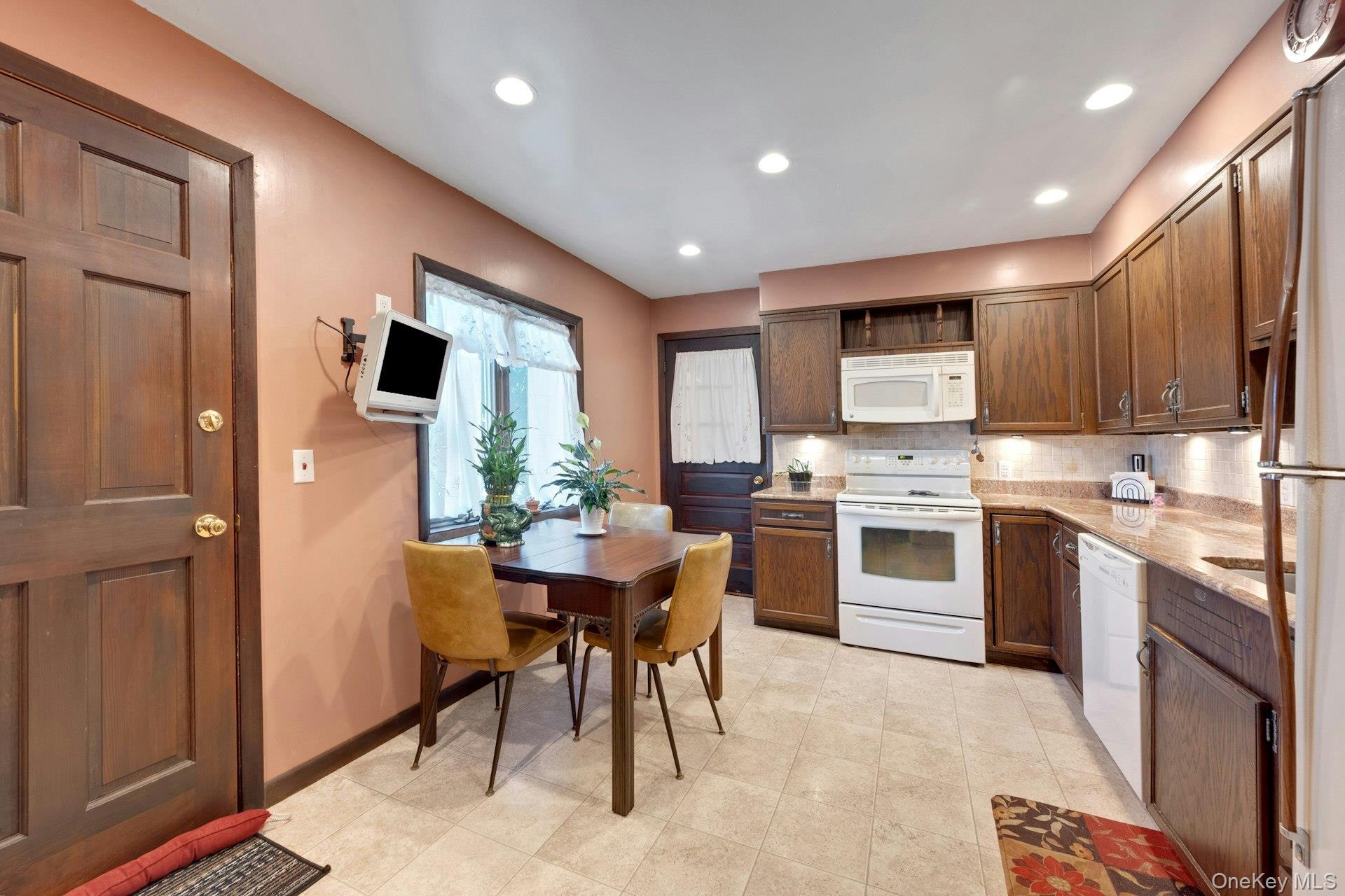 Single Family Buckingham Westchester County, NY 10701, MLS-936662-11