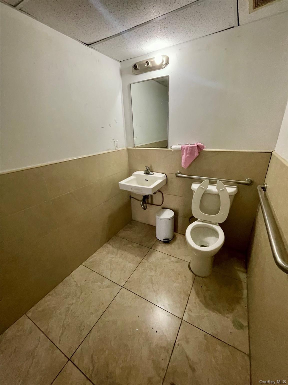 Commercial Lease Bowne  Queens, NY 11355, MLS-936666-11