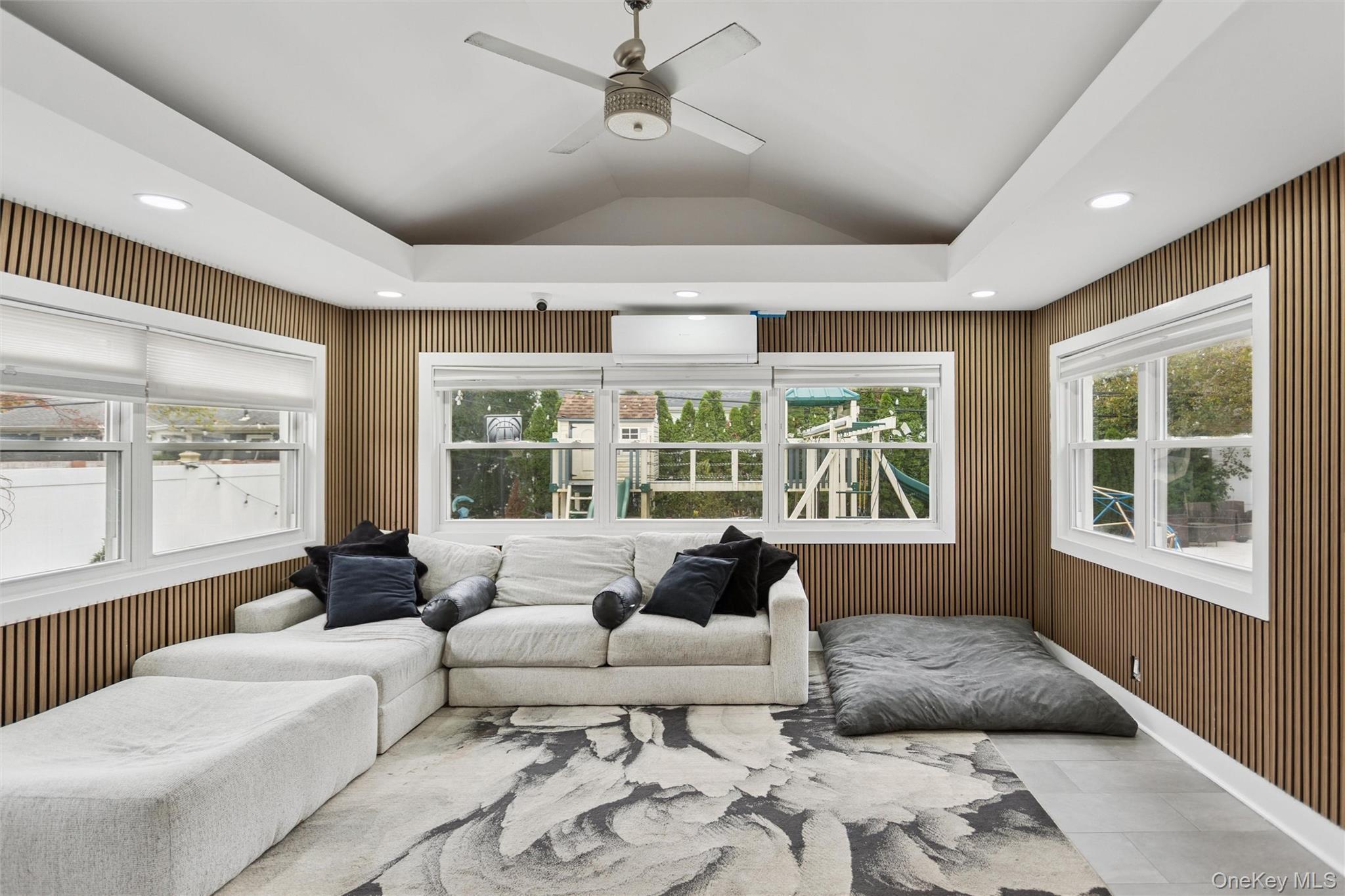 Single Family Rosedale Nassau County, NY 11581, MLS-936676-12