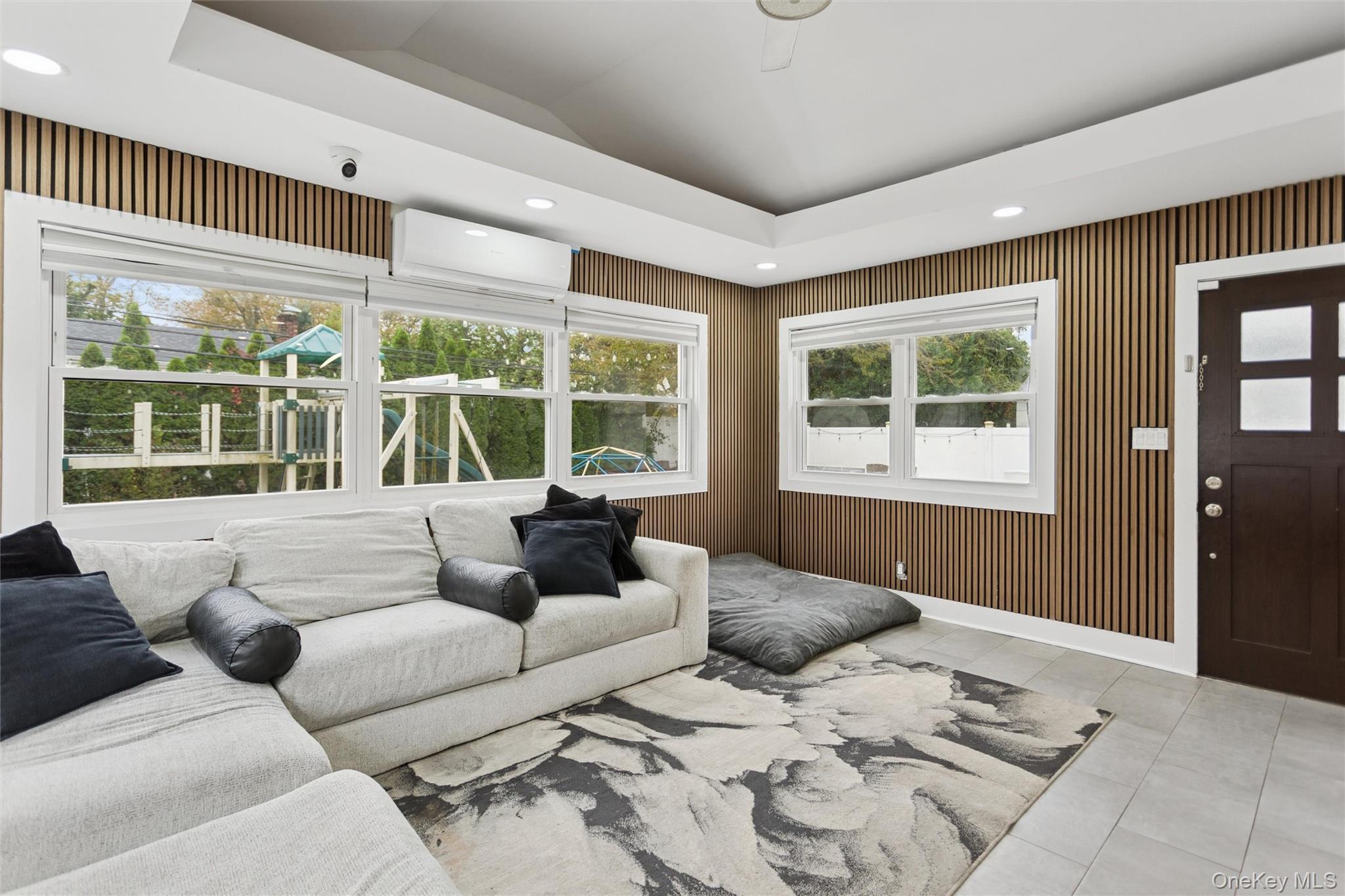 Single Family Rosedale Nassau County, NY 11581, MLS-936676-13