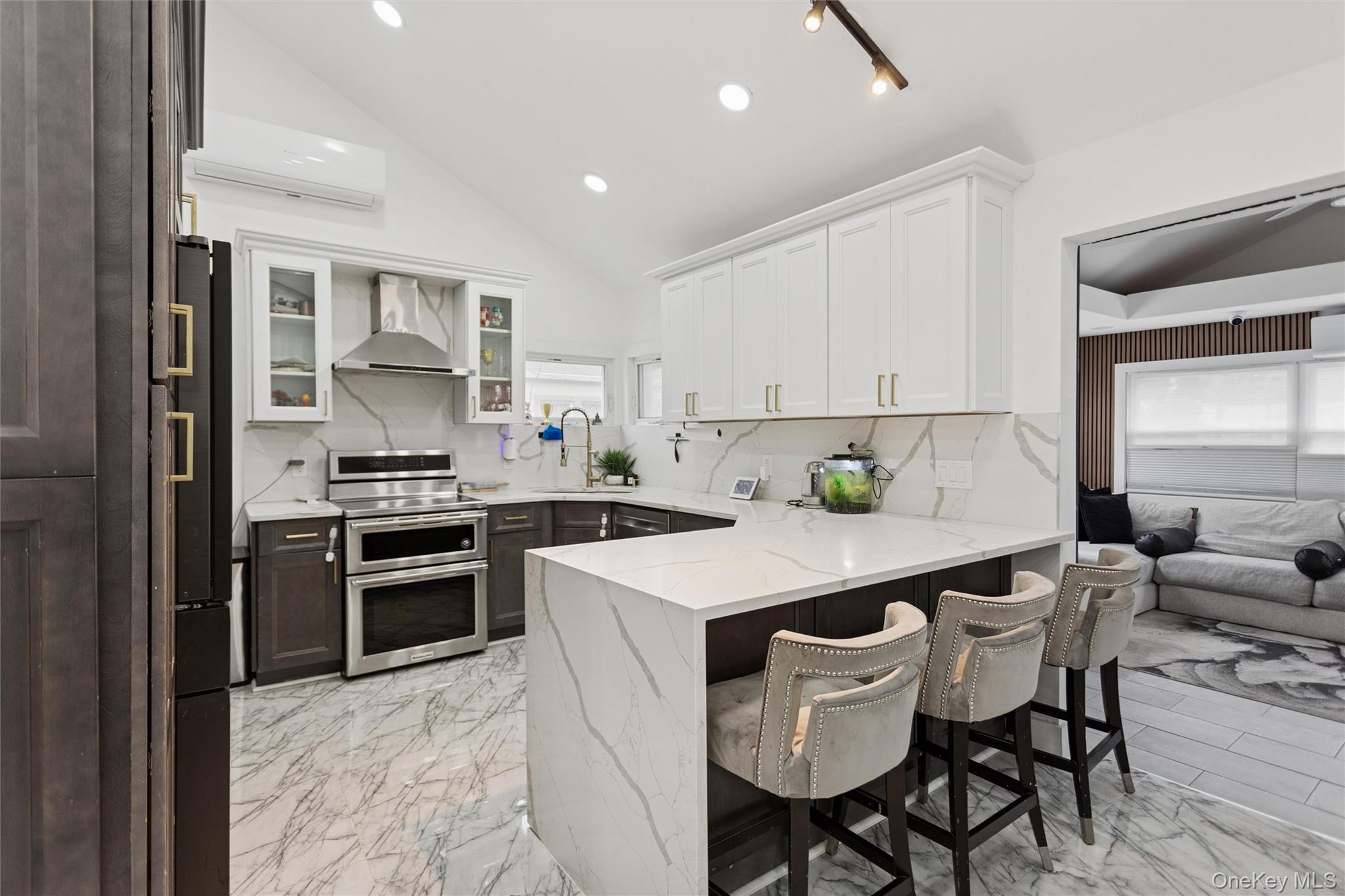 Single Family Rosedale Nassau County, NY 11581, MLS-936676-8