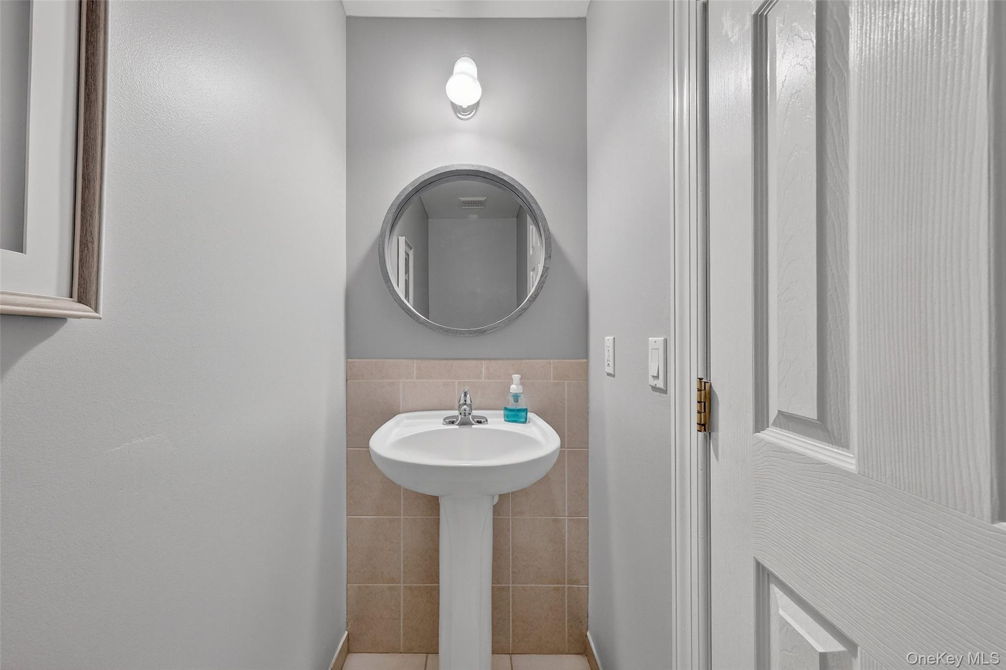 Single Family Lattintown Ulster County, NY 12542, MLS-936687-21