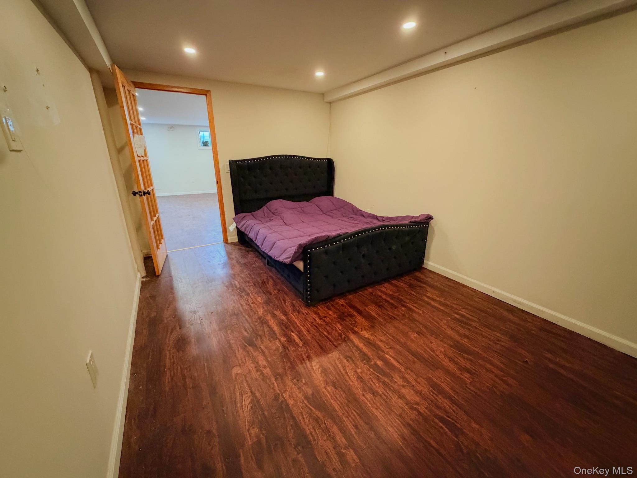 Single Family Clarence Bronx, NY 10465, MLS-936690-20