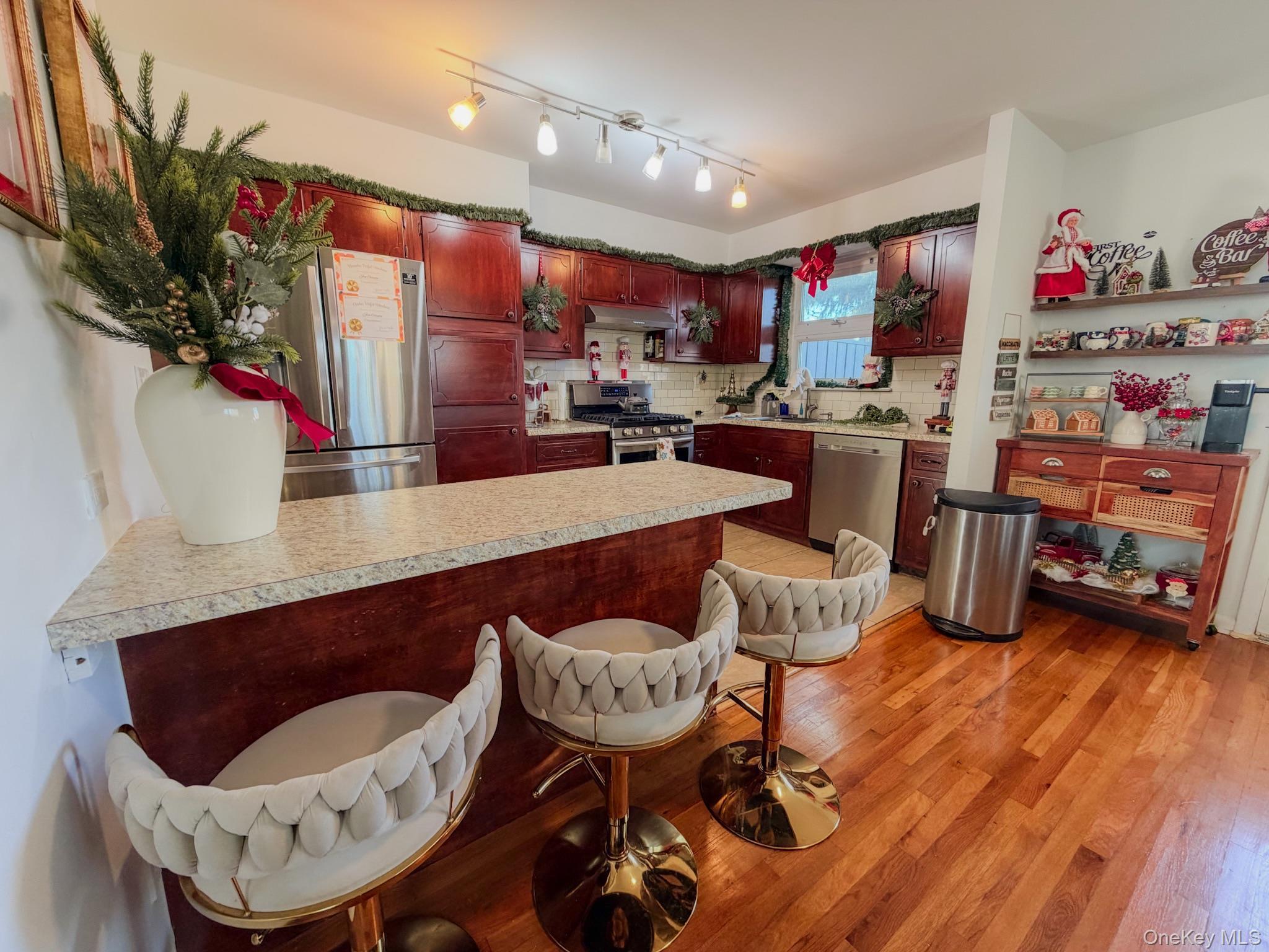 Single Family Clarence Bronx, NY 10465, MLS-936690-9