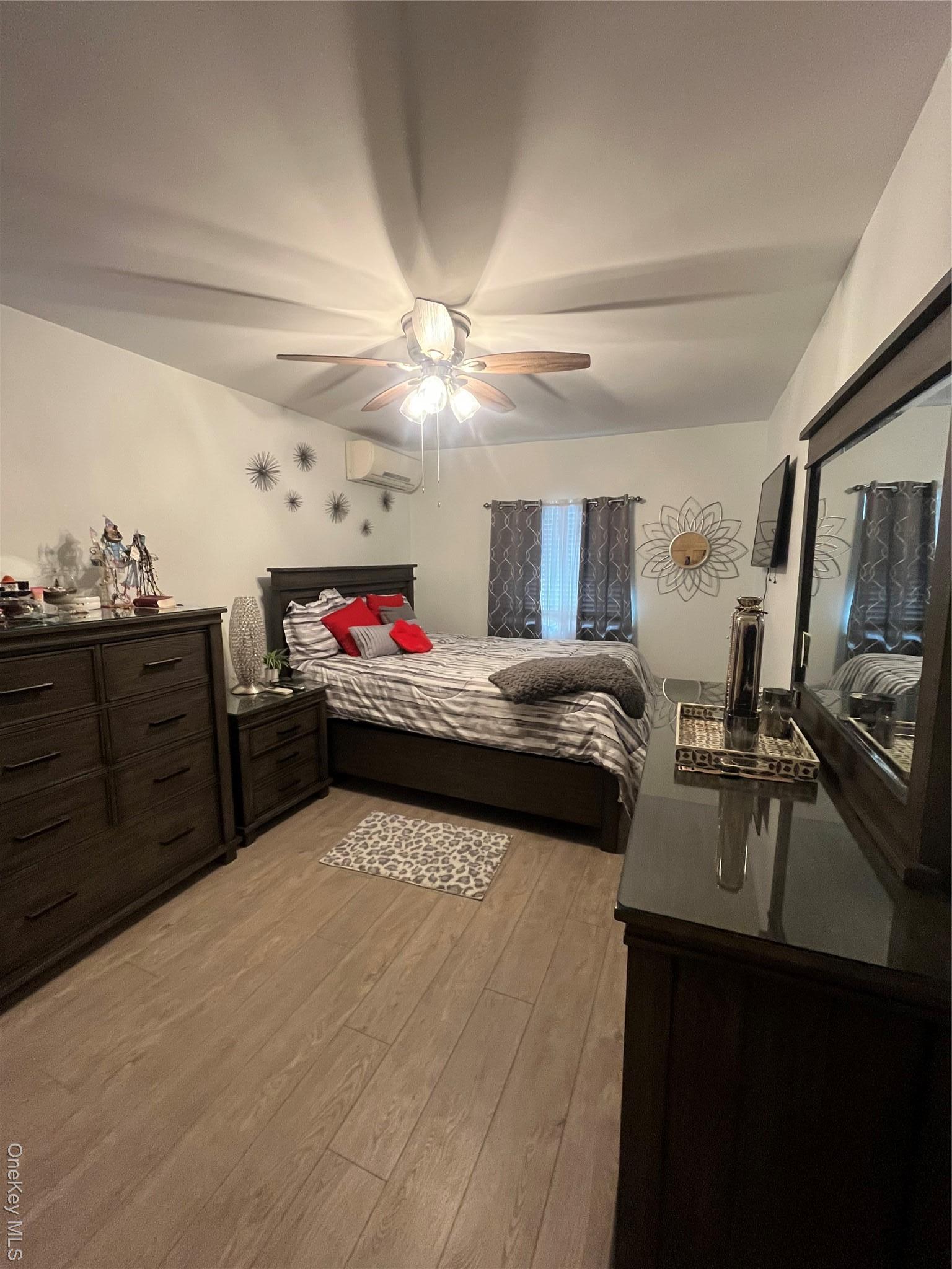 Single Family Dewey Bronx, NY 10465, MLS-936693-14