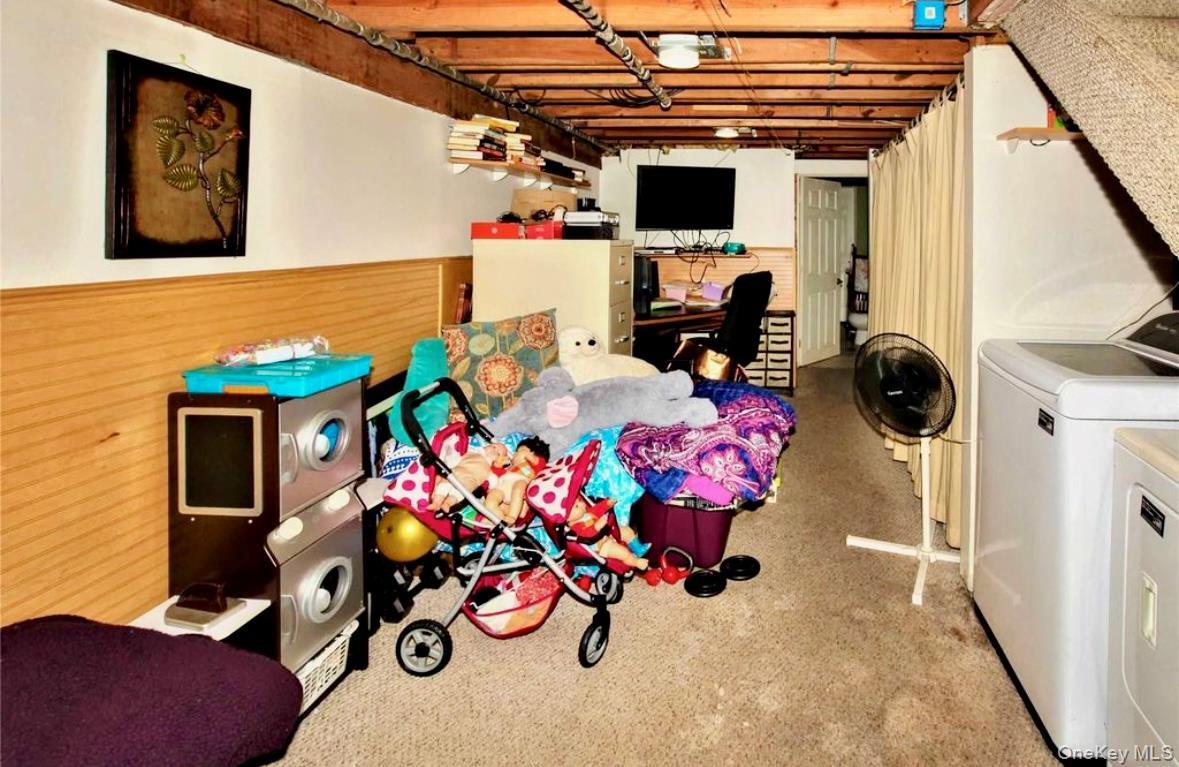 Single Family Wellwood Suffolk County, NY 11967, MLS-936705-12