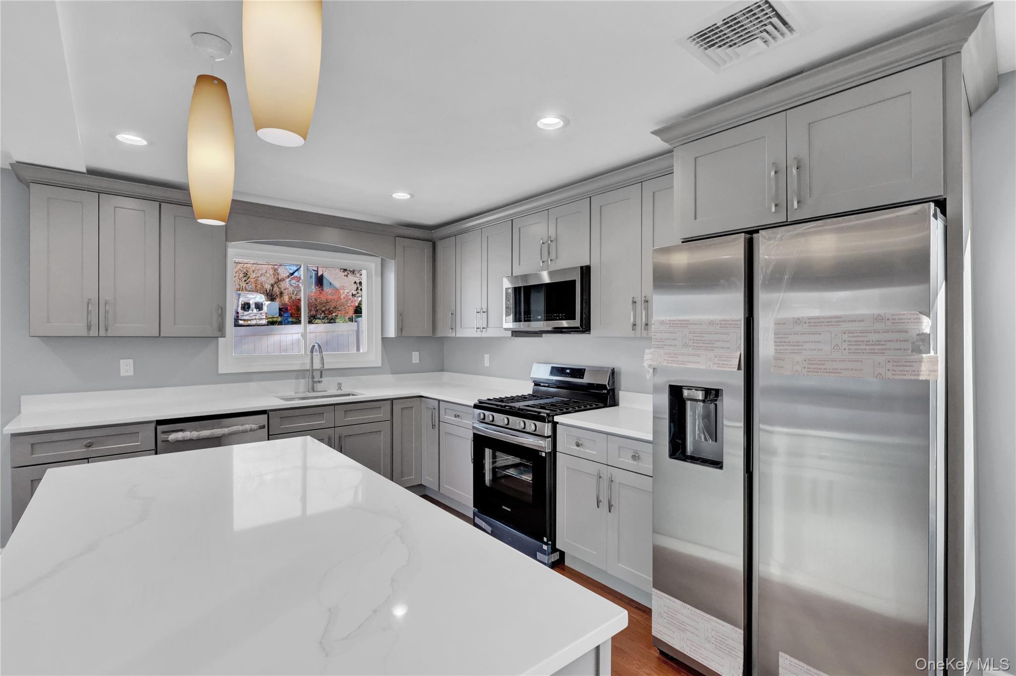 Single Family Renee Suffolk County, NY 11720, MLS-936730-20