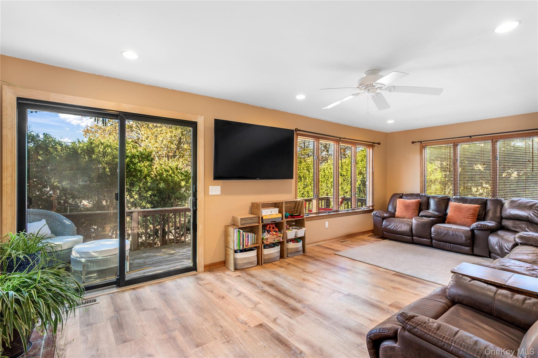 Single Family Hill  Suffolk County, NY 11901, MLS-936731-7