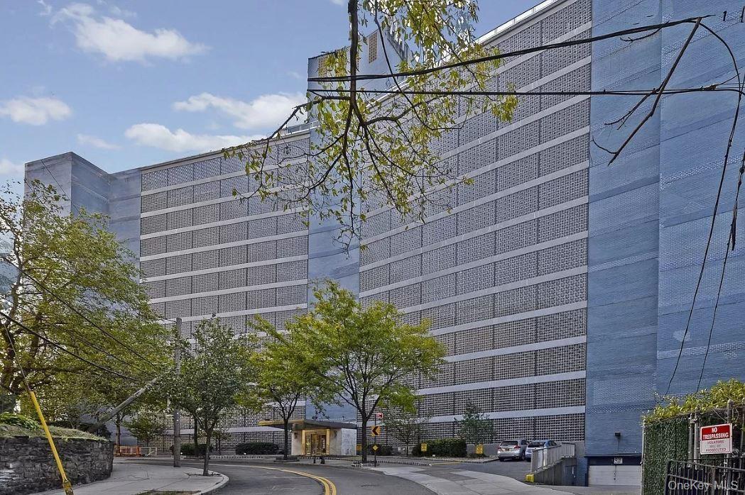 Coop Johnson  Bronx, NY 10463, MLS-936771-15