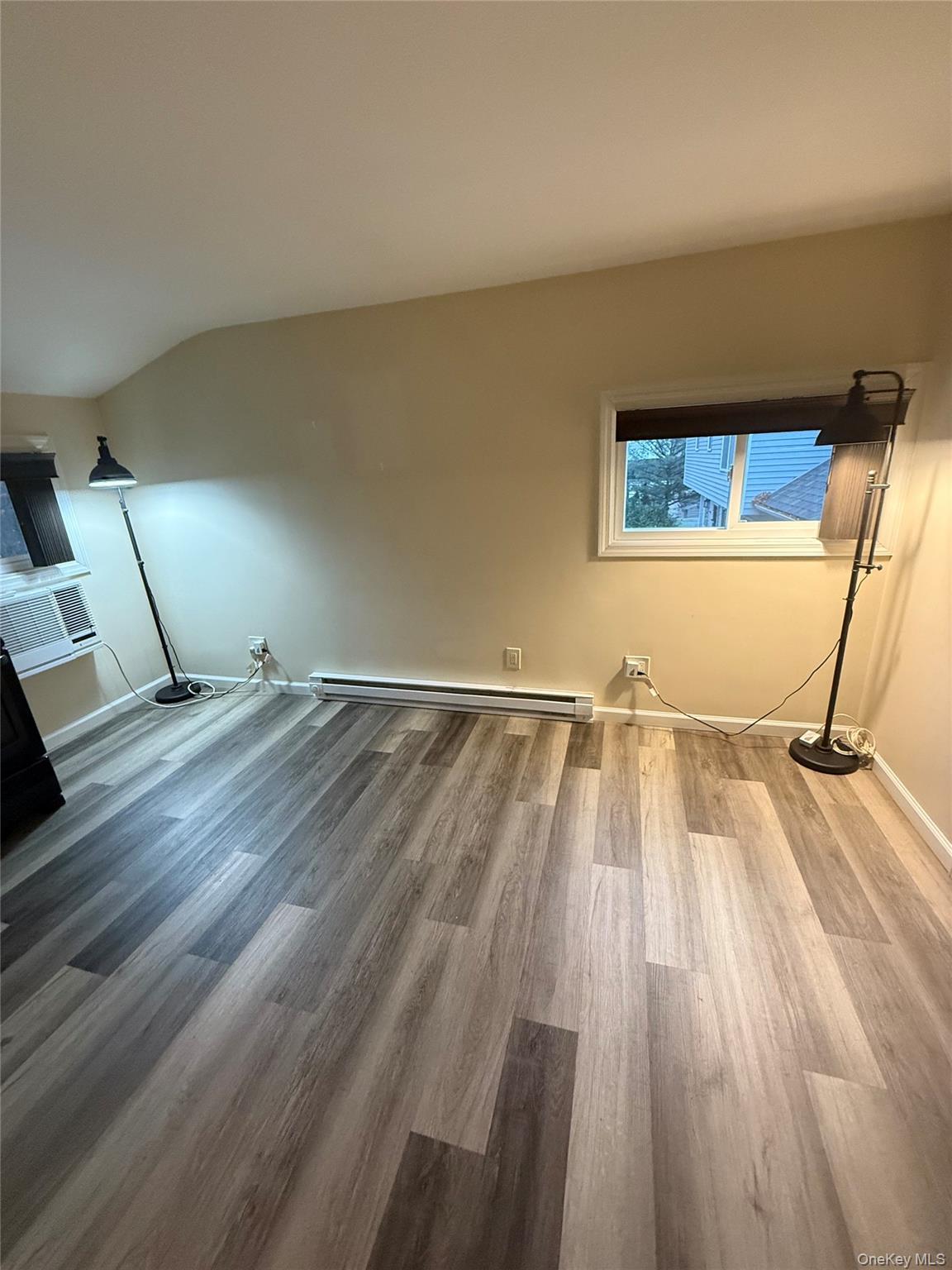 Single Family Lakeshore Nassau County, NY 11762, MLS-936786-11