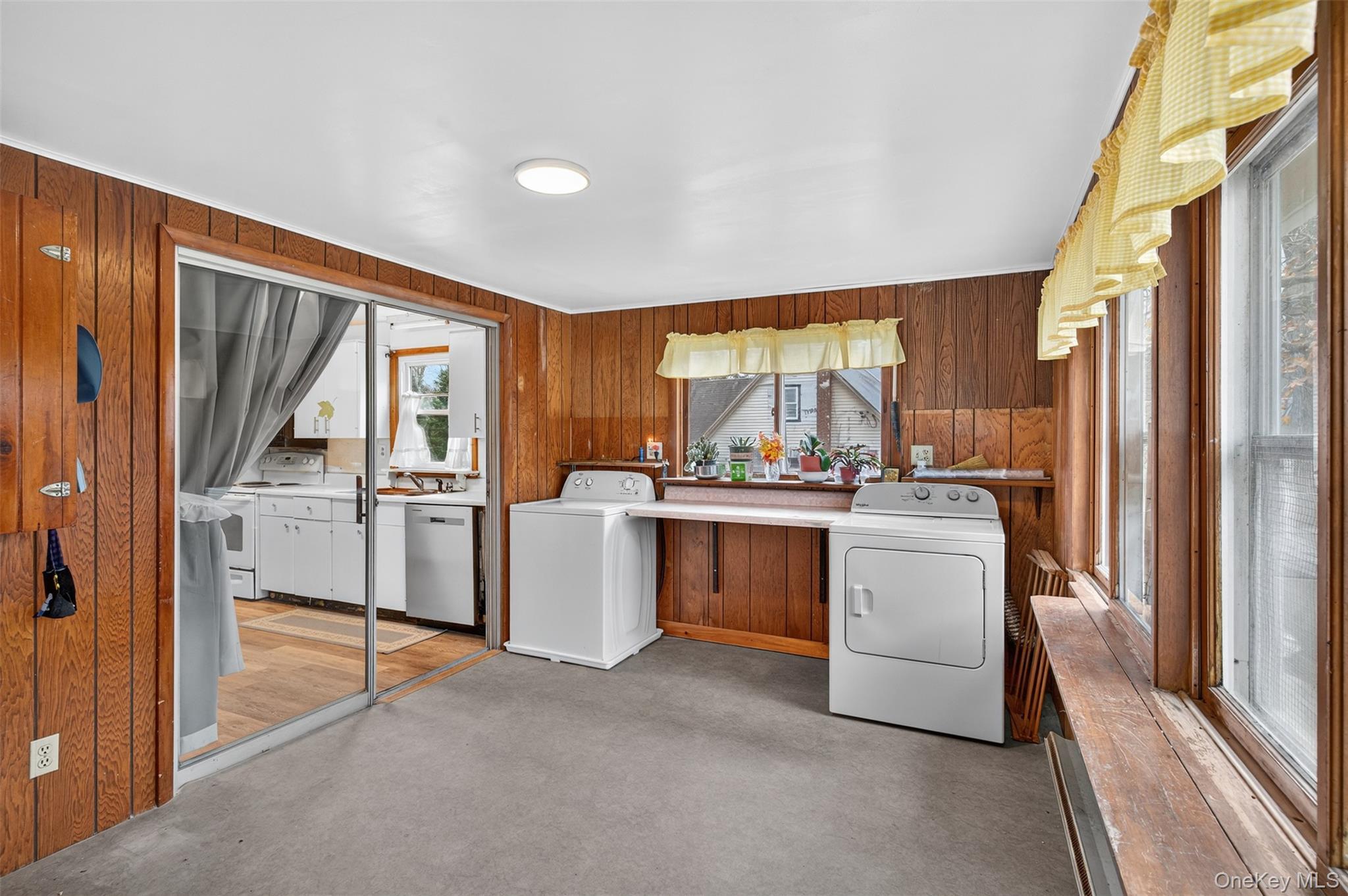 Single Family Route 209 Ulster County, NY 12484, MLS-936803-12