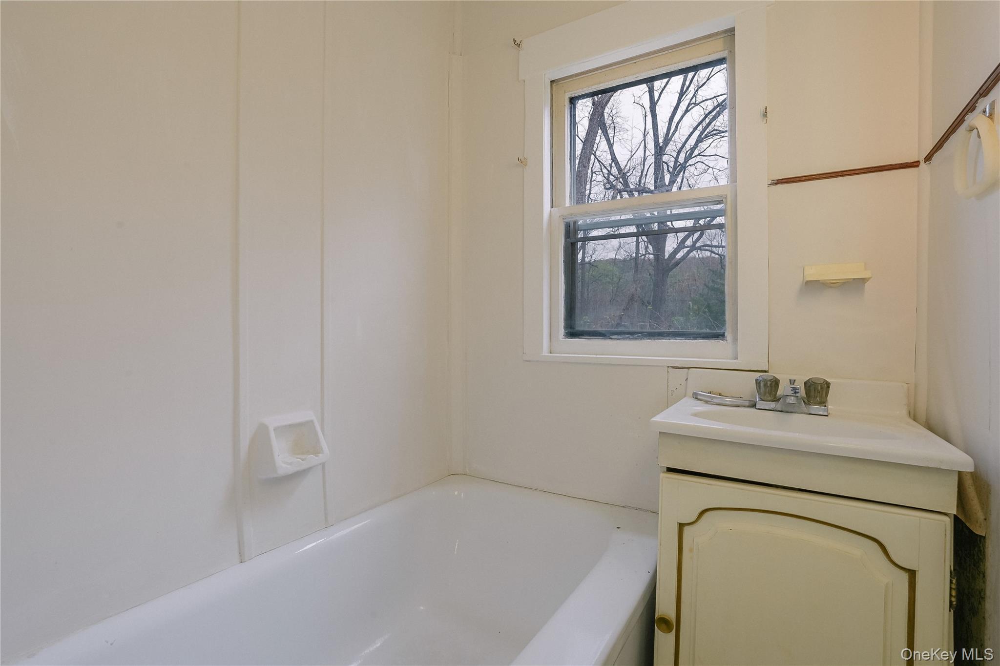 Single Family Halstein  Ulster County, NY 12487, MLS-936807-7